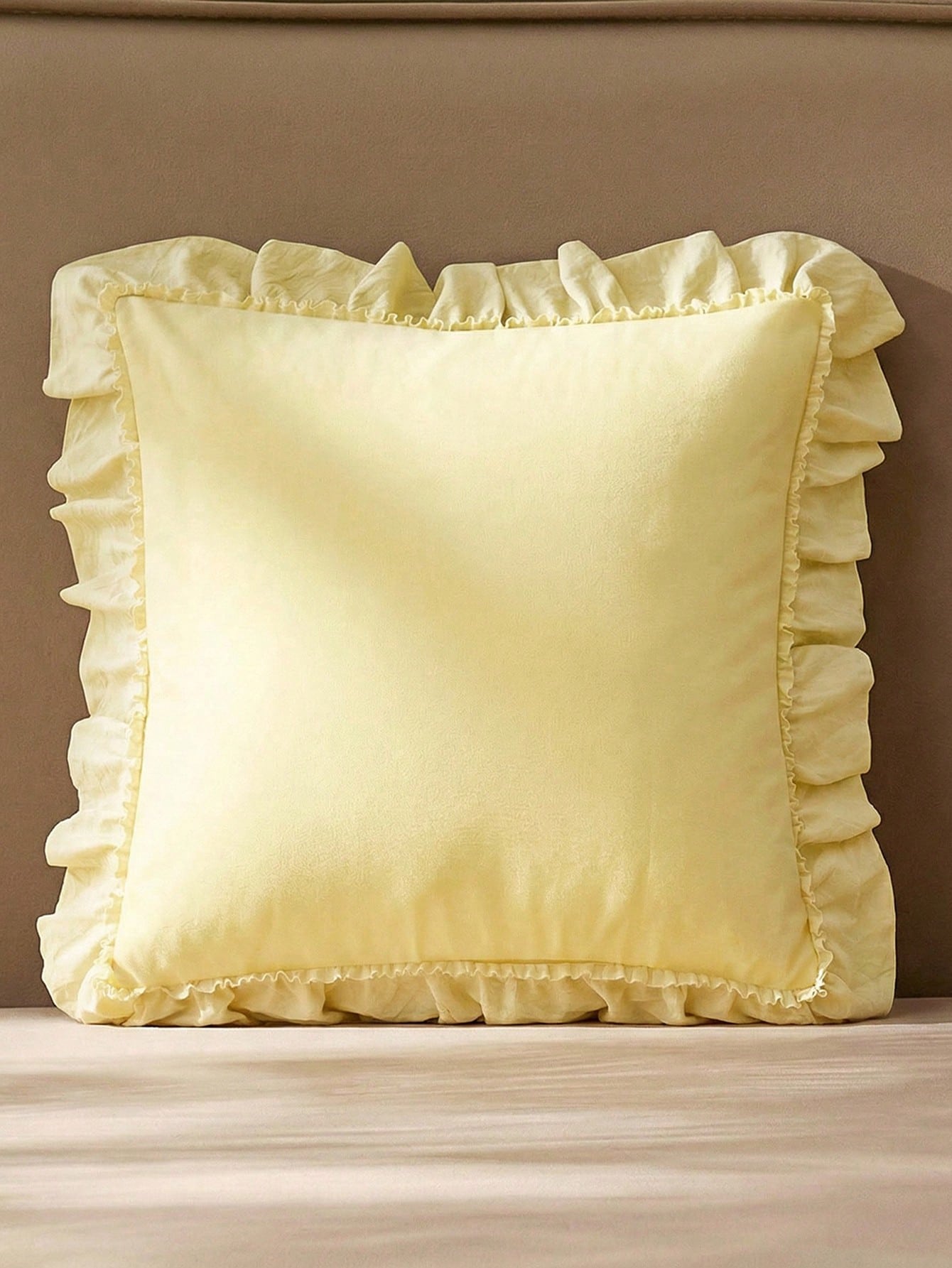 1pc Romantic French Ruffle Quilted Envelope Pillow Cover (Pillow Insert Not Included), Fashionable Romantic Decorative Throw Pillow Case Suitable For Bedroom/Dorm/Sofa, Gift For Couples & Friends. Mac