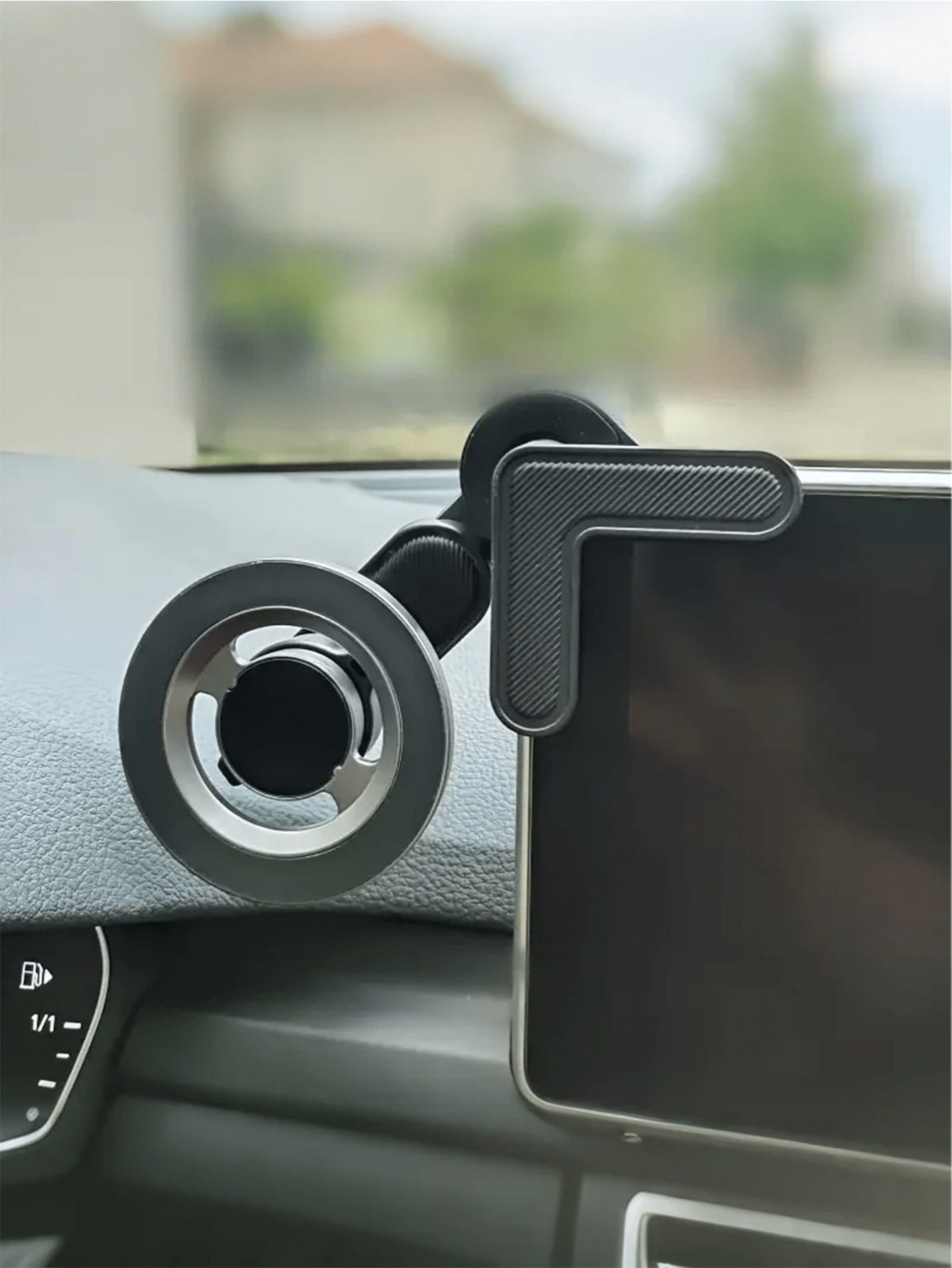 New Telescopic Base Magnetic Car Phone Holder For Dashboard, Hands-Free Phone Mount Suitable For Smartphones