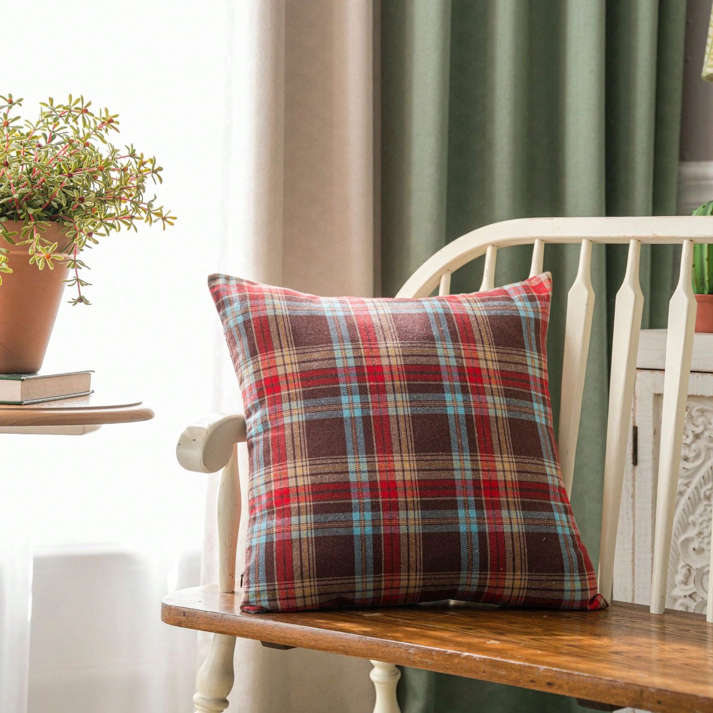 1/2/5pcs Red Classic Plaid Woven Pillow Covers, Living Room Sofa Decorative Pillowcases, Bedroom Bay Window Garden Lounge Chair Cushion, Cafe Decor, Christmas Holiday Atmosphere Decoration (Pillow Ins