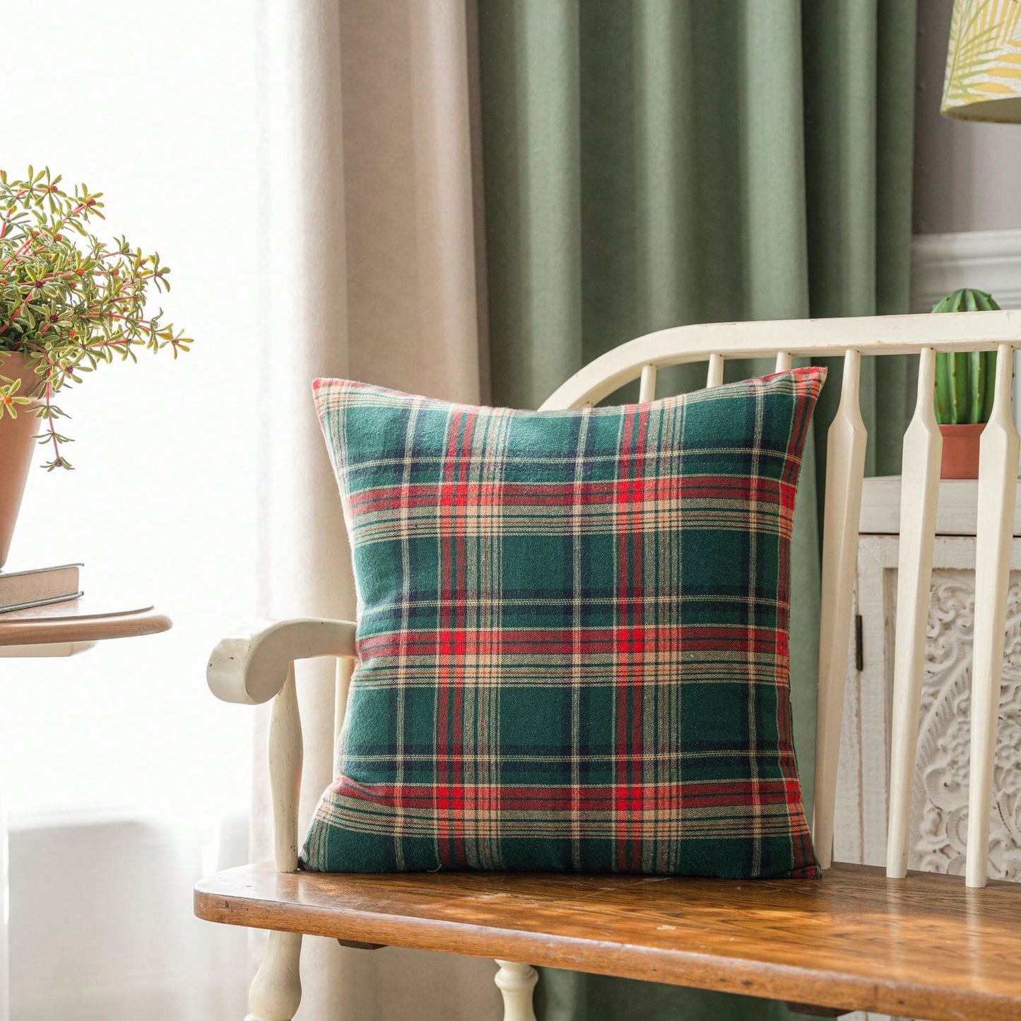 1/2/5pcs Red Classic Plaid Woven Pillow Covers, Living Room Sofa Decorative Pillowcases, Bedroom Bay Window Garden Lounge Chair Cushion, Cafe Decor, Christmas Holiday Atmosphere Decoration (Pillow Ins