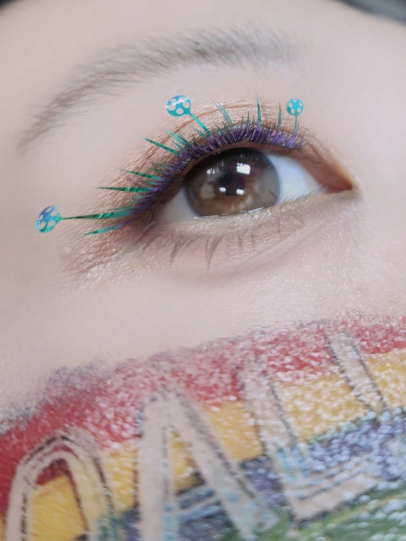 1 Box 6-Row 36pcs Football Theme Segmented False Eyelashes, Blue Laser Gradient Color Single Cluster Eyelashes, Exaggerated Color Style For Party, COSPLAY, Studio Creative Photography