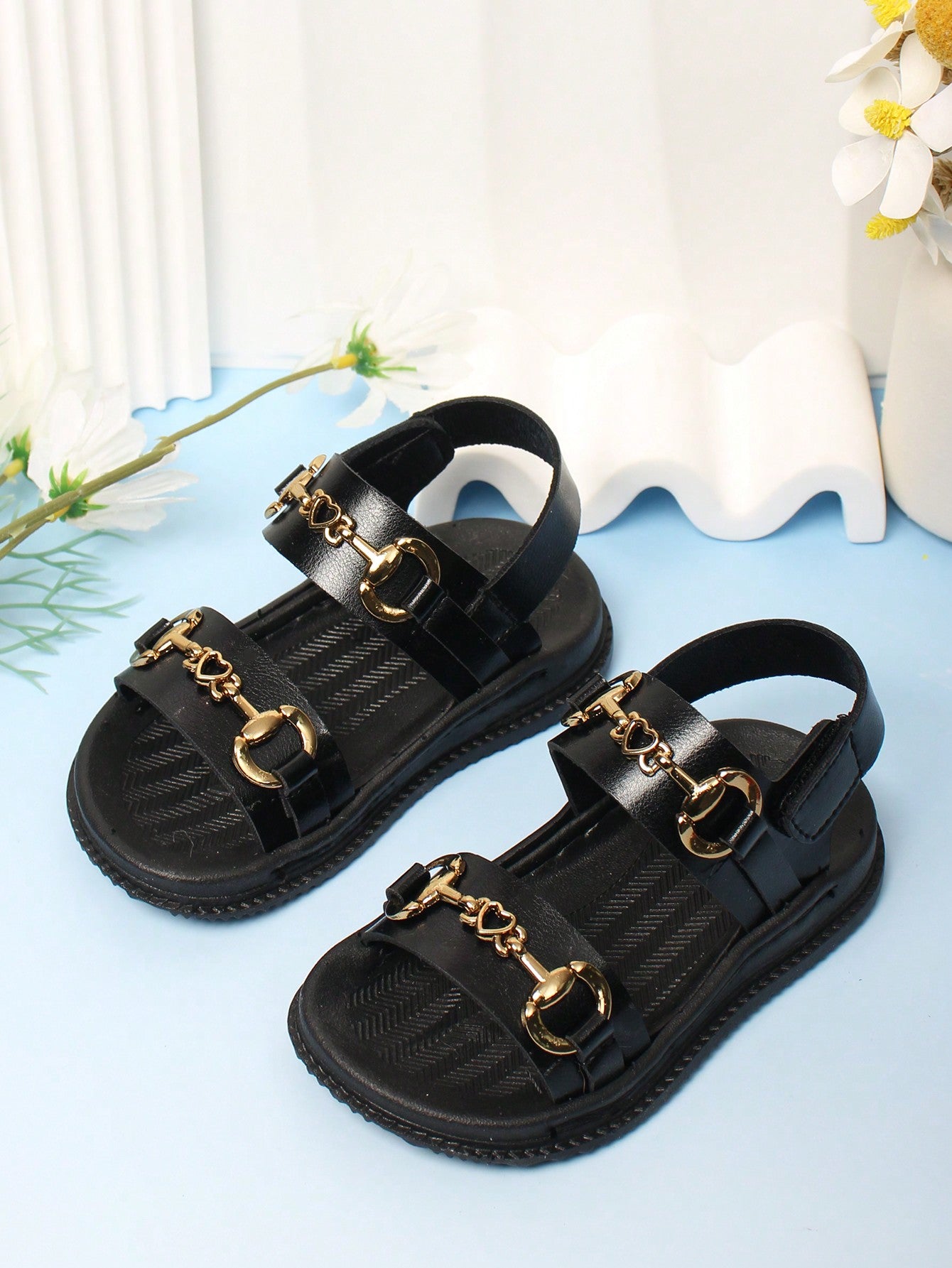 1 Pair Baby Girls Black Hook And Loop Sandals, Simple, Comfortable Casual Outdoor Beach Shoes For Toddler