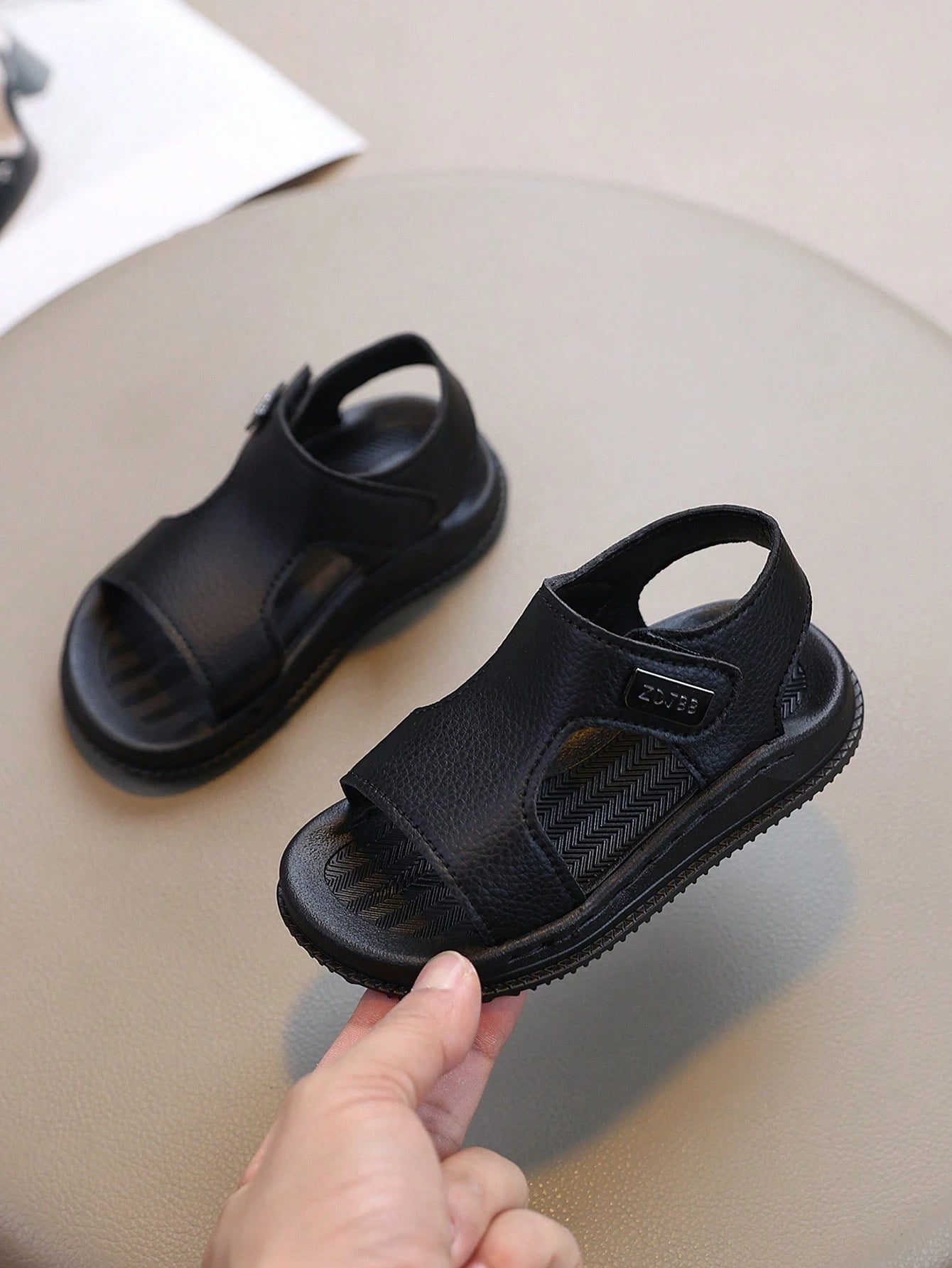 1 Pair Baby Sandals With Adjustable Hook And Loop, Breathable Walking Shoes, Children's Sandals, Girls' Sandals, Boys' Sandals, Summer New Style Ultra-Light Boys' Beach Sandals