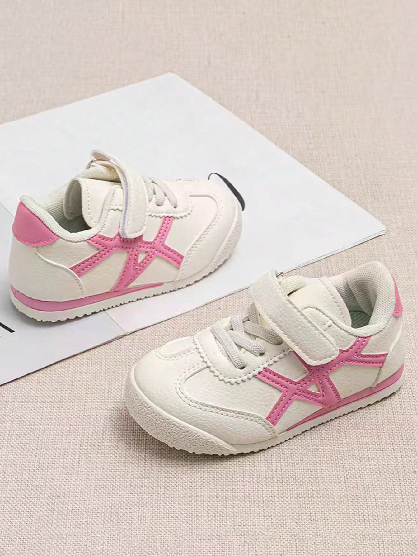 1 Pair Kids Outdoor Classic Fashion Versatile Casual Sports Shoes Baby Walking Shoes