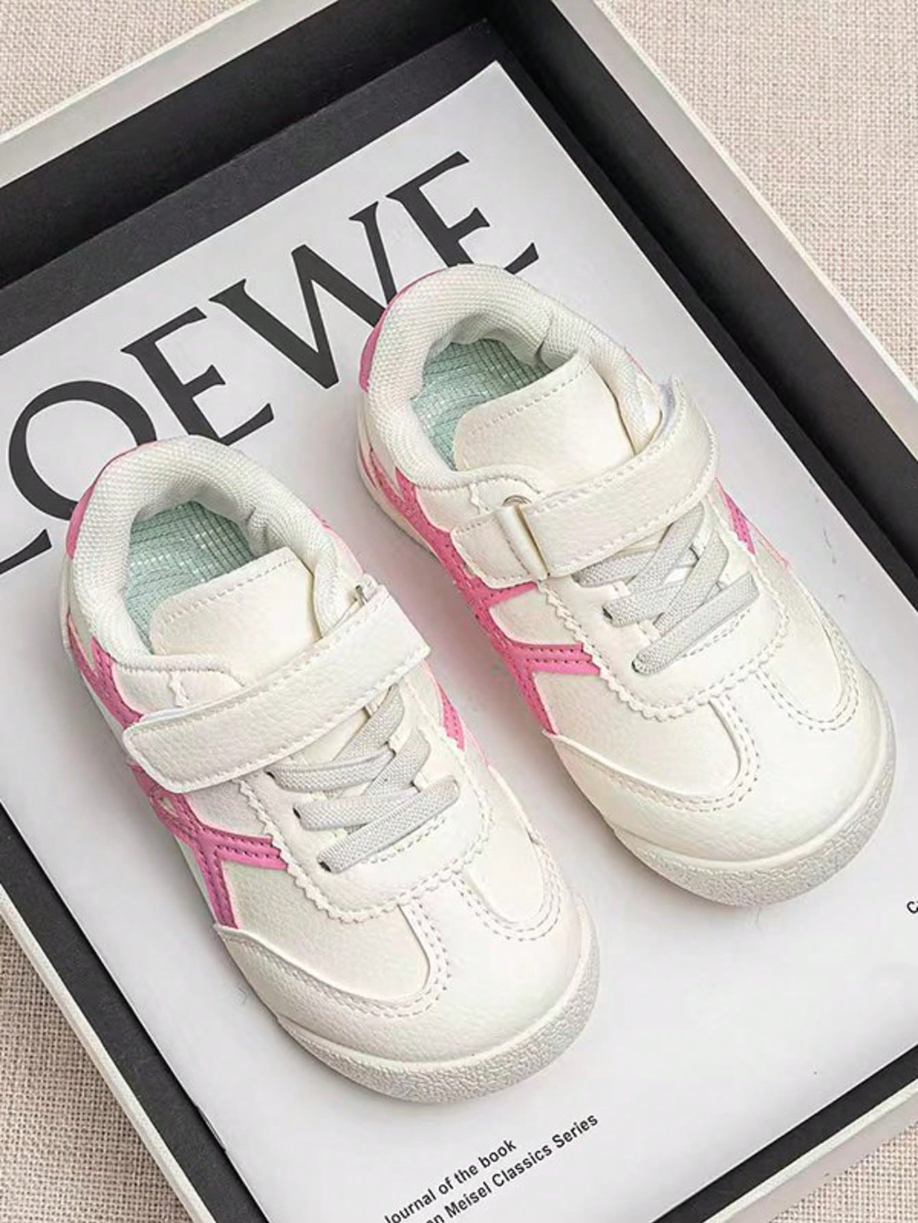 1 Pair Kids Outdoor Classic Fashion Versatile Casual Sports Shoes Baby Walking Shoes