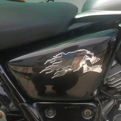 1 Pair Silver Skull Flame Soft Rubber Stickers, 3D Soft Rubber Craft, Strong Adhesion, Motorcycle Fuel Tank, Car, Electric Vehicle Exterior Decoration Accessories