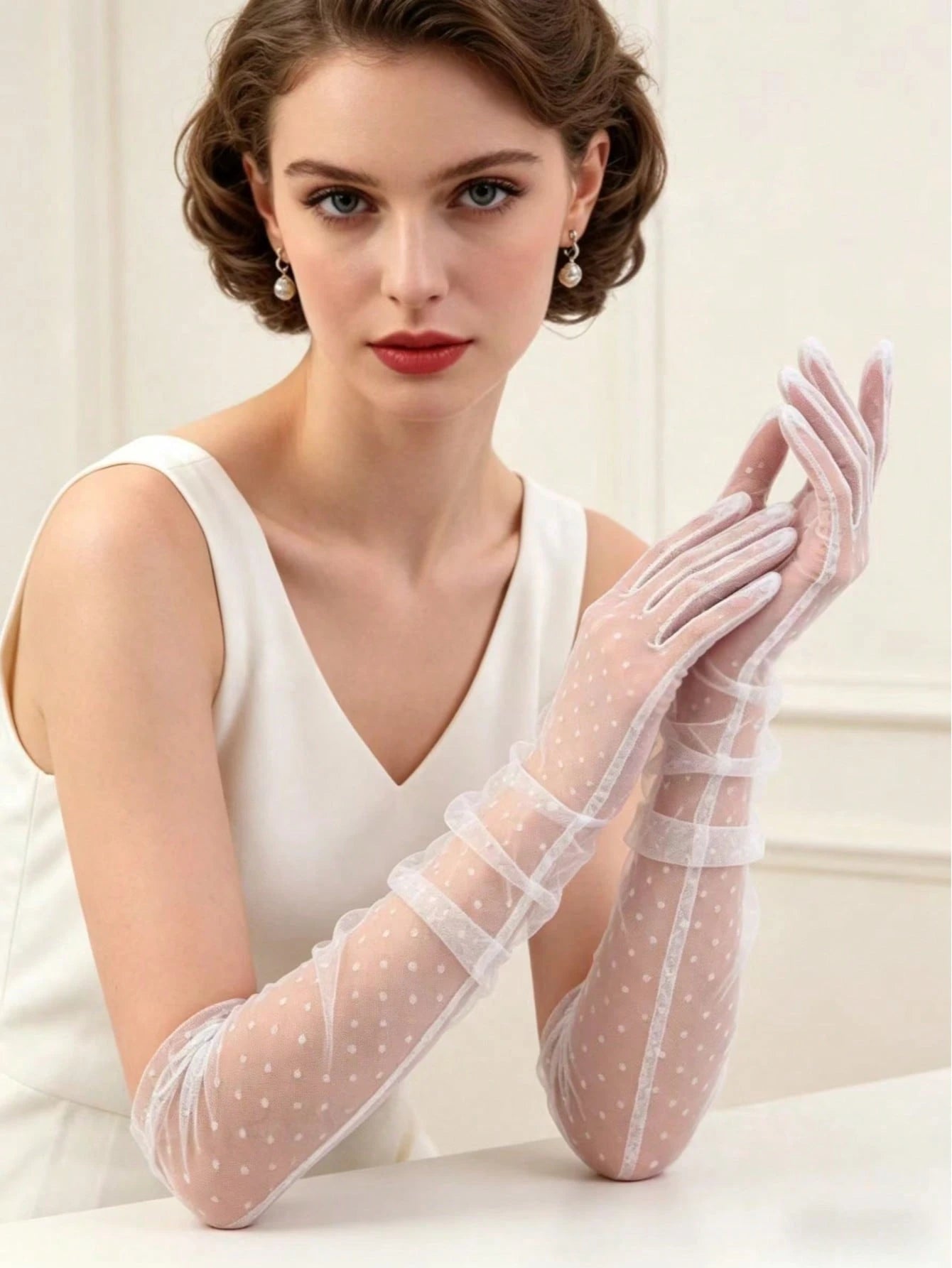 1 Pair Women's Sexy Lace Mesh Polka Dot Breathable Sleeves, Suitable For Attending Balls, Parties, Nightclubs, Weddings, And Daily Wear
