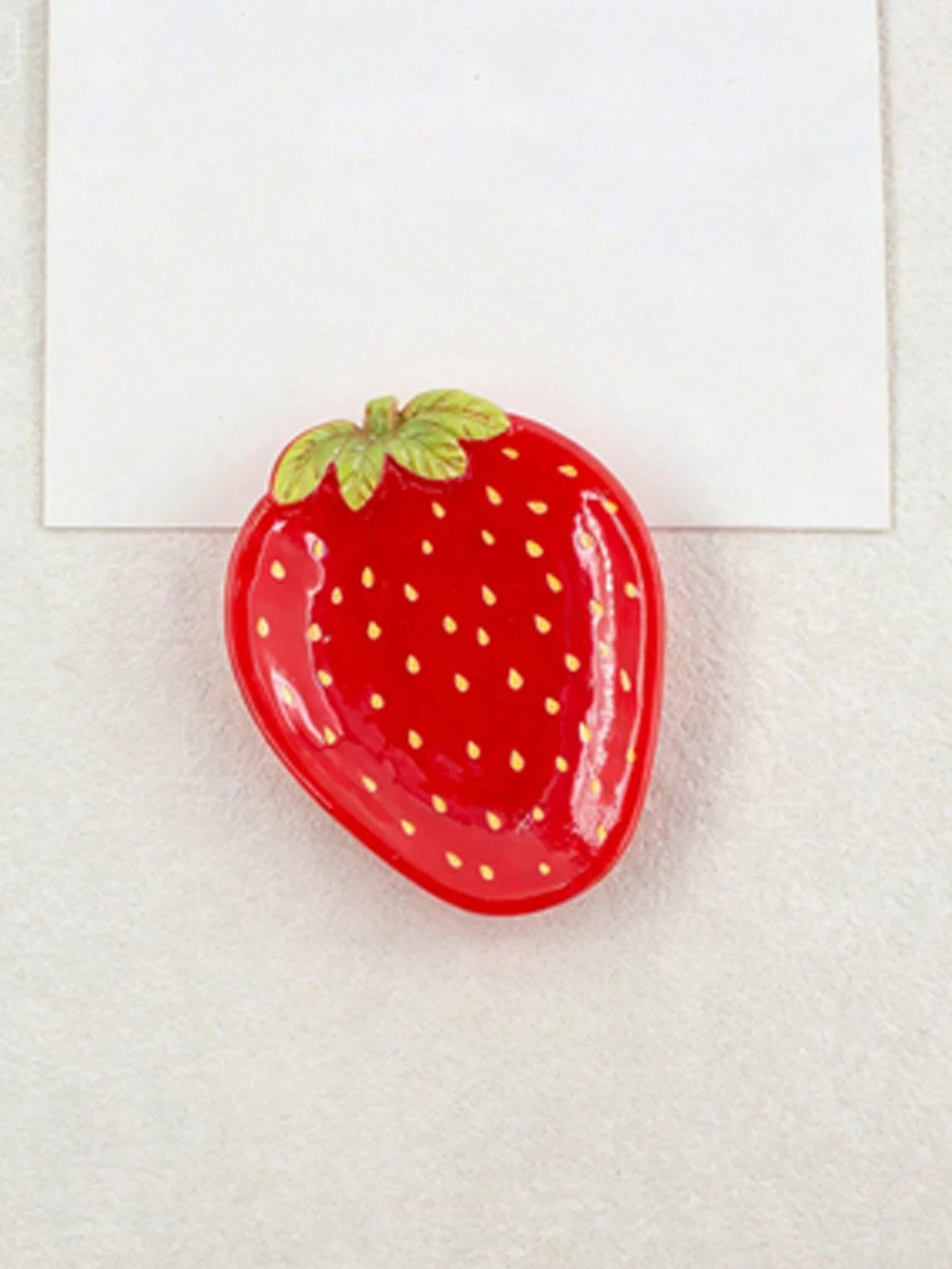 1 Pc Cute Red Fruit Peach And Strawberry Adhesive Mobile Phone Extension Stand, Anti-Slip Lazy Person's Men's And Women's Style Simple And Unique 3D Airbag Mobile Phone Stand