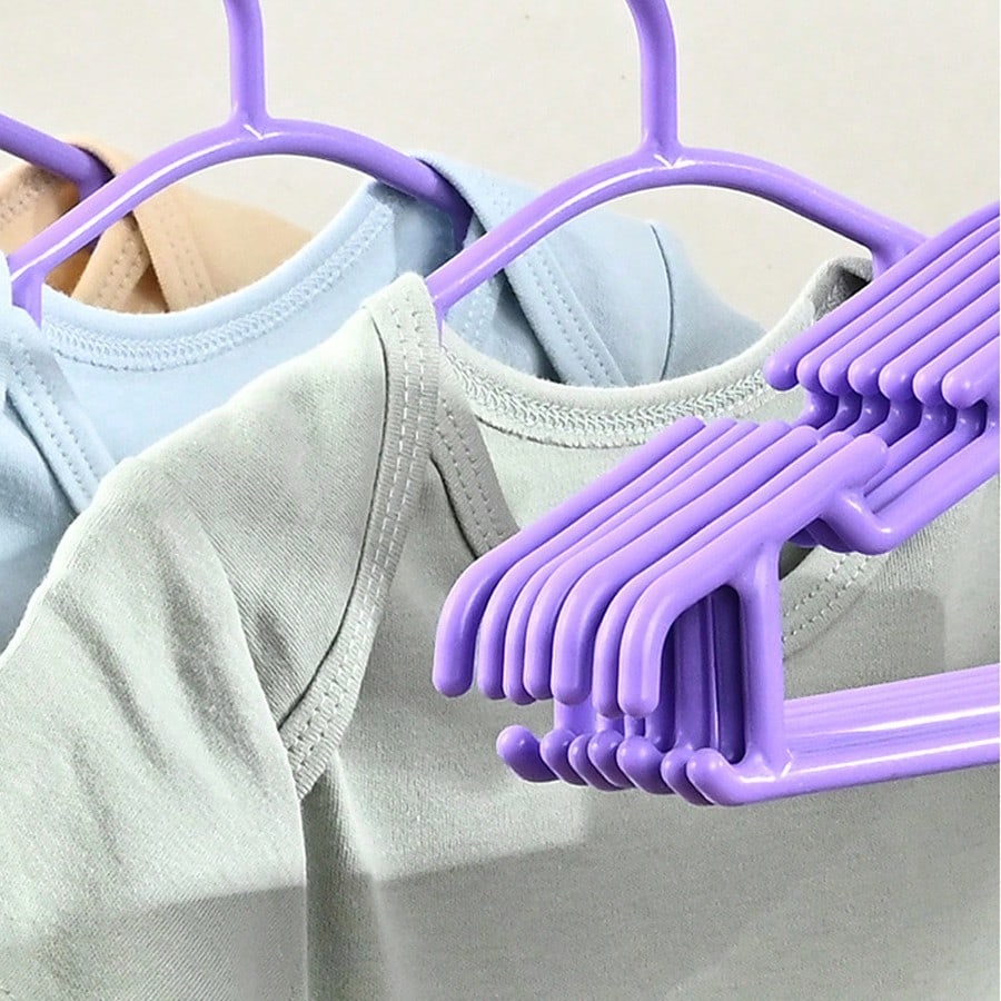 10/20pcs Solid Color Plastic Children's Hangers, Shoulder Notch Non-Slip Design, Suitable For Baby Clothes And Kids Wardrobe Organization