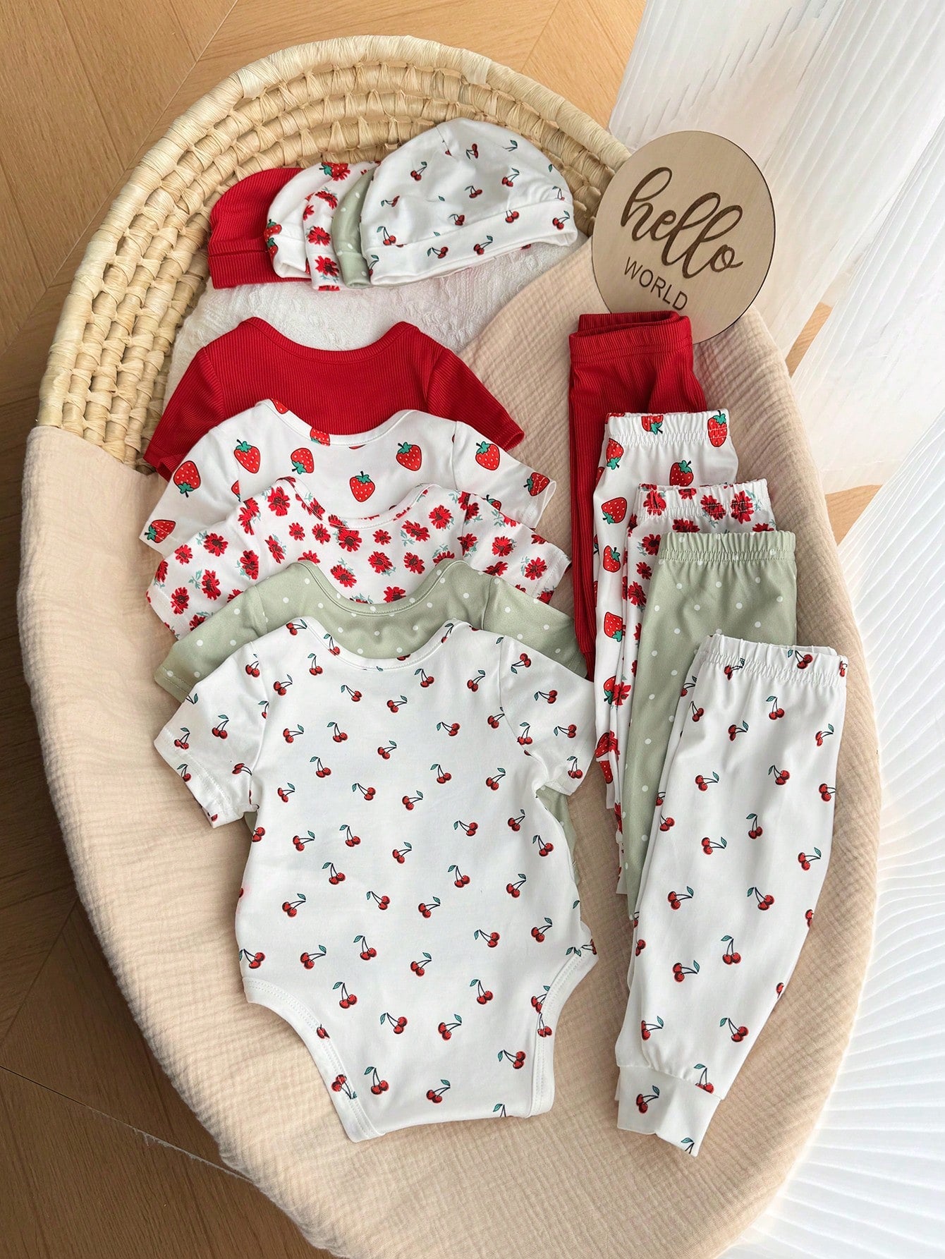 15-Piece Set Of Newborn Baby Girl Summer Cute Knitted Cherry And Strawberry Pattern Short-Sleeved Bodysuit, Pants, Hat, Gloves, And More.