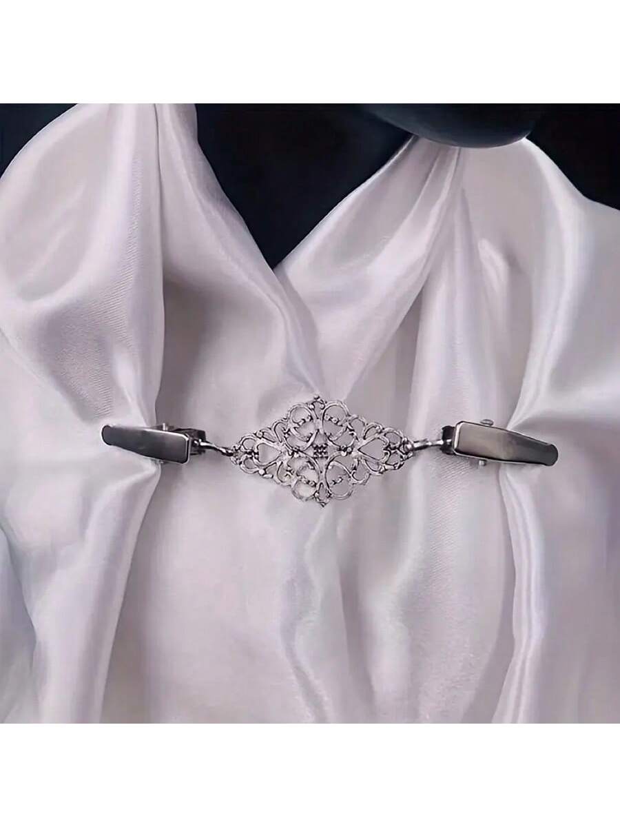 1Pc/2/4/6Pcs Fashion Sweater Clip Geometric Hollow Cardigan Clip Fashion Clothing Decoration Brooch Vintage Alloy Sweater Clip Silk Scarf Cardigan Button Shirt Collar Pin Anti-Slip Buckle Pin Keep You