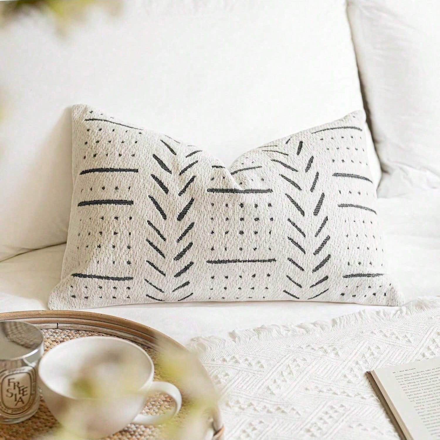 1pc Bohemian Style Geometric Pattern Cushion Cover (Without Insert), Soft Chenille Decorative Pillow Sham Suitable For Sofa, Bed, Living Room Home Decor, Year-Round