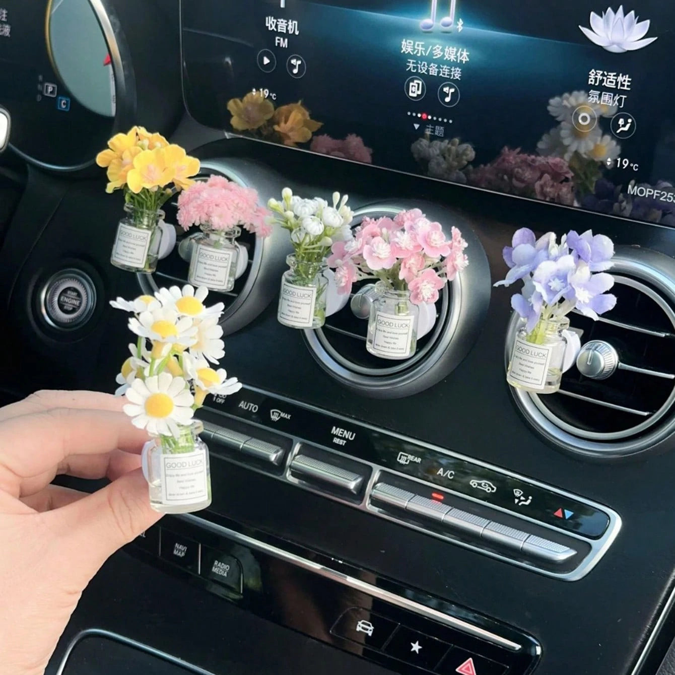 1pc Car Air Vent Clip Decor, Creative Galaxy Stars & Flower Fresh Air Conditioning Outlet Decoration