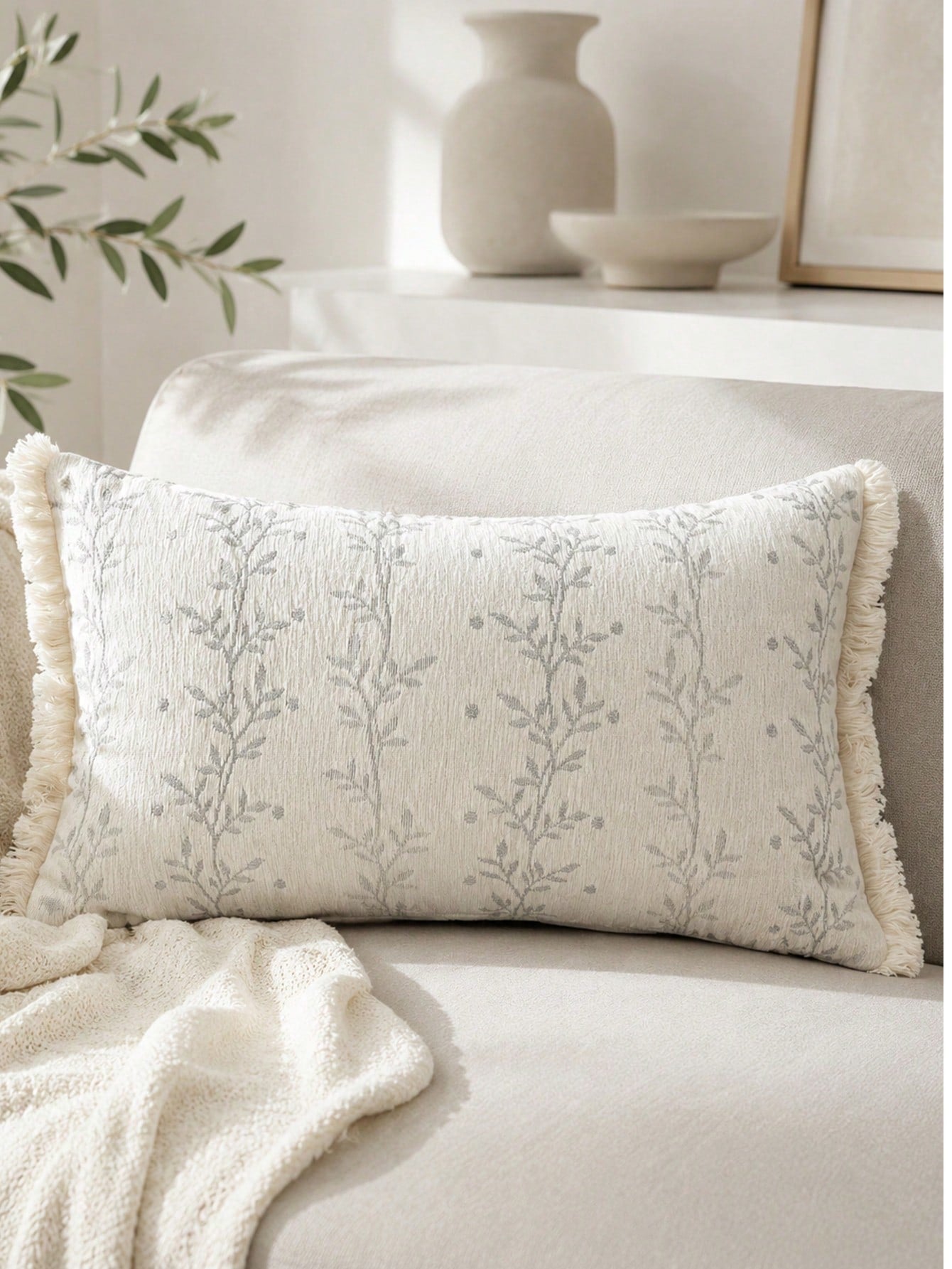 1pc Chenille Tassel Lumbar Pillow Cover, Soft Textured Rectangular Cushion Case 12x20 Inch, Bohemian Farmhouse Style Sofa Bedroom Living Room Decor, Pillow Insert Not Included