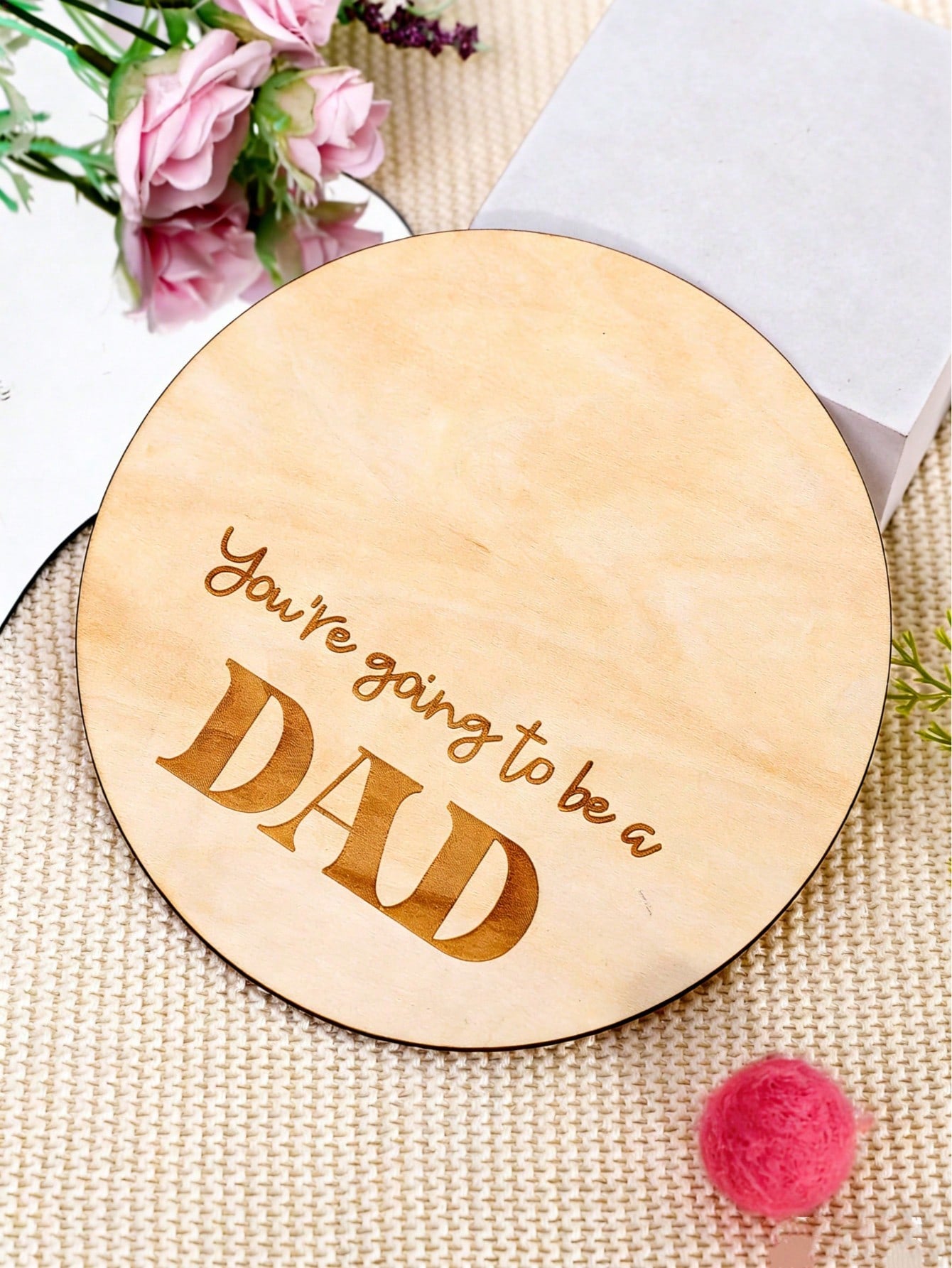 1pc Creative Baby Surprise Announcement, Pregnancy Reveal Wooden Plaque For Husband, "You're Going To Be A Dad" Wooden Board, Round Keepsake, Natural Wood, Suitable For New Parents And Baby Shower, Gi