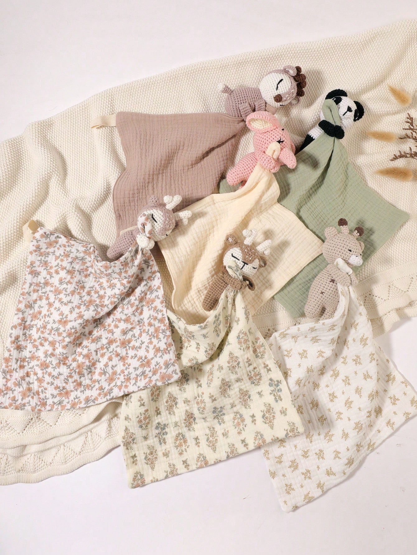 1pc Customized Embroidered Name Rabbit Face Towel/Handkerchief/Bib, Soft Baby Comforter Cloth, Decoration Gift For Baby Boys And Girls, Pink/White/Khaki