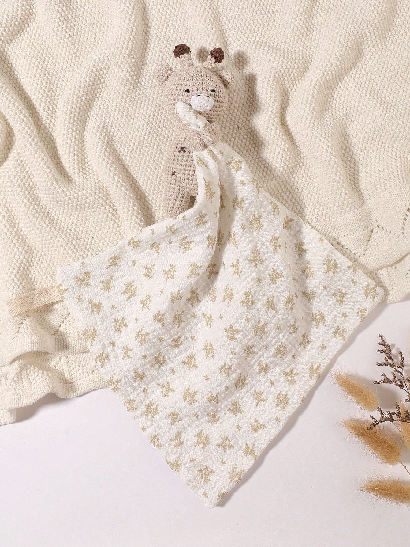 1pc Customized Embroidered Name Rabbit Face Towel/Handkerchief/Bib, Soft Baby Comforter Cloth, Decoration Gift For Baby Boys And Girls, Pink/White/Khaki