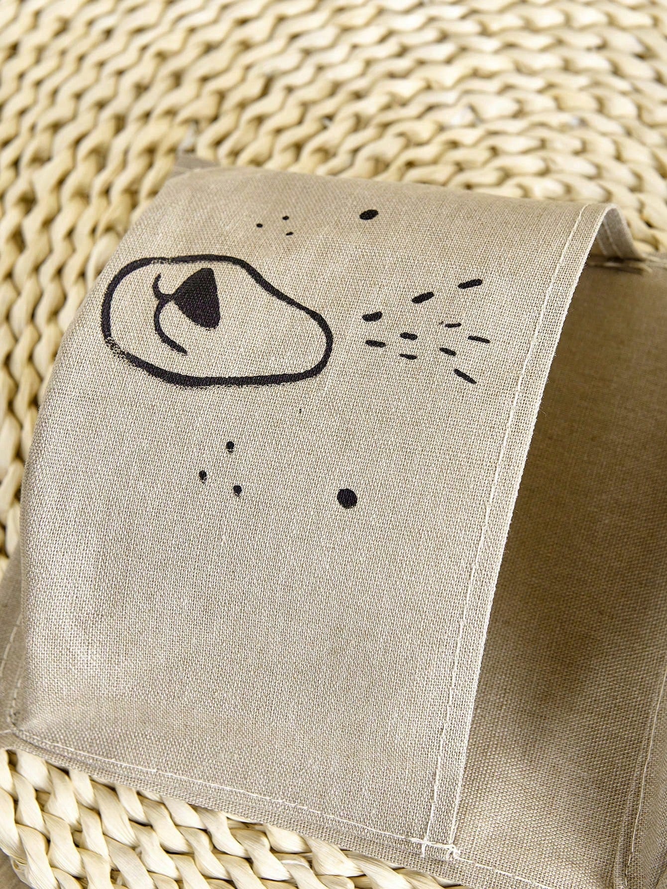 1pc Cute Hanging Storage Bag With 3 Pockets In Different Smiling Bear Patterns. Hang By Bedside, Wall Or Door To Easily Store Small Items, Adding Warmth To Your Life- Hooks Not Included (Random Color