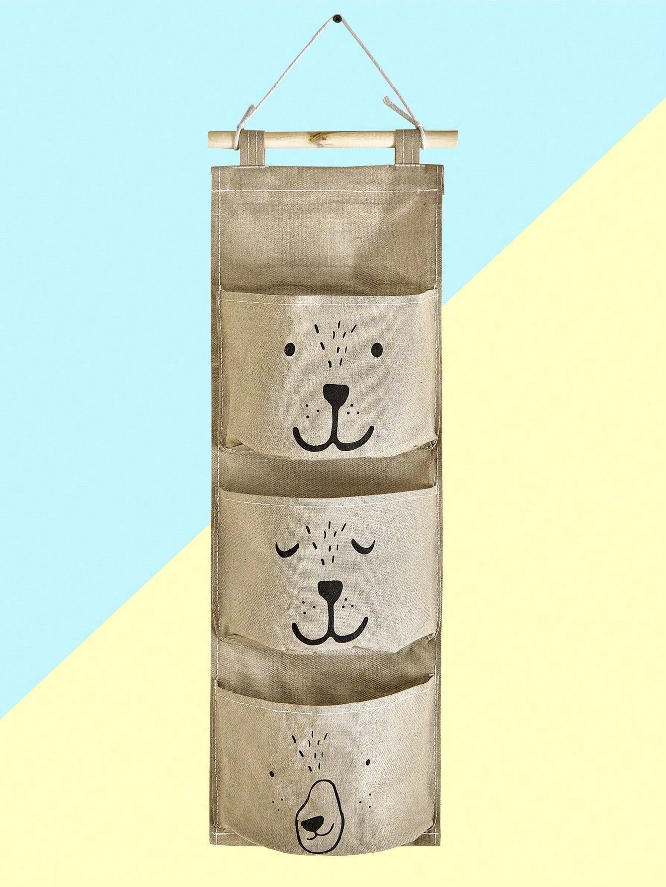1pc Cute Hanging Storage Bag With 3 Pockets In Different Smiling Bear Patterns. Hang By Bedside, Wall Or Door To Easily Store Small Items, Adding Warmth To Your Life- Hooks Not Included (Random Color