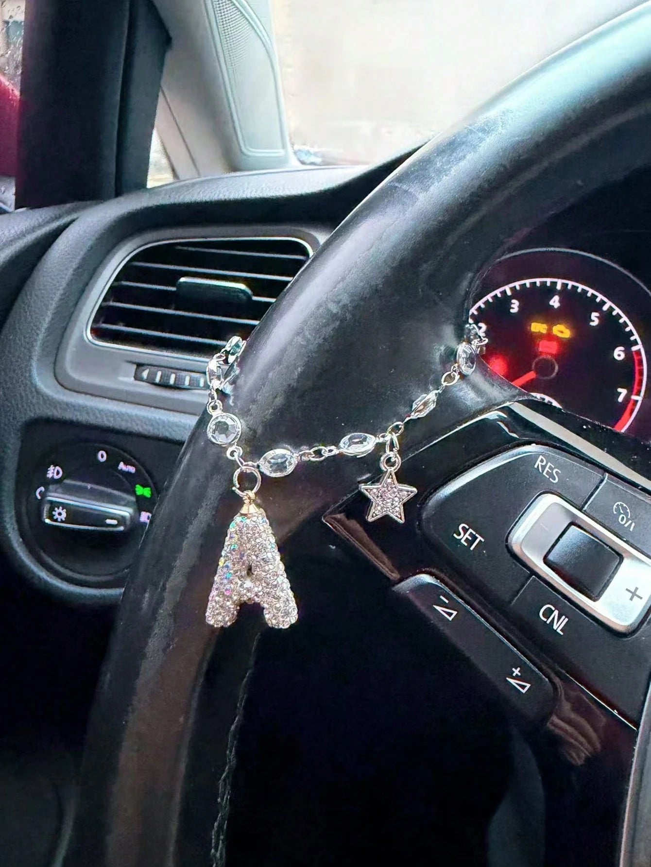 1pc Devil's Eye Flash Diamond Star Car Steering Wheel Chain Full Of Flash Letters Women's Car Interior Decoration Accessories