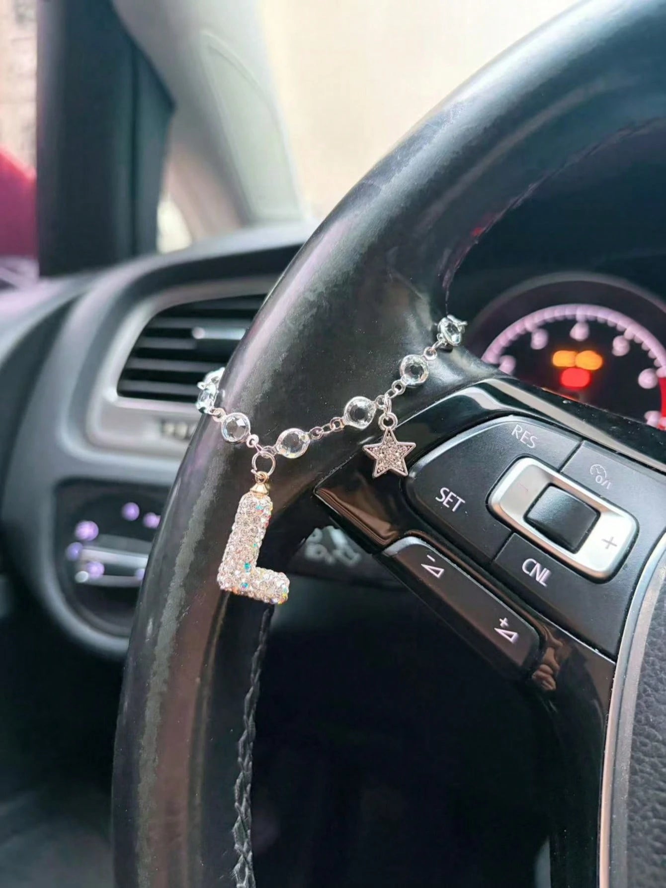 1pc Devil's Eye Flash Diamond Star Car Steering Wheel Chain Full Of Flash Letters Women's Car Interior Decoration Accessories
