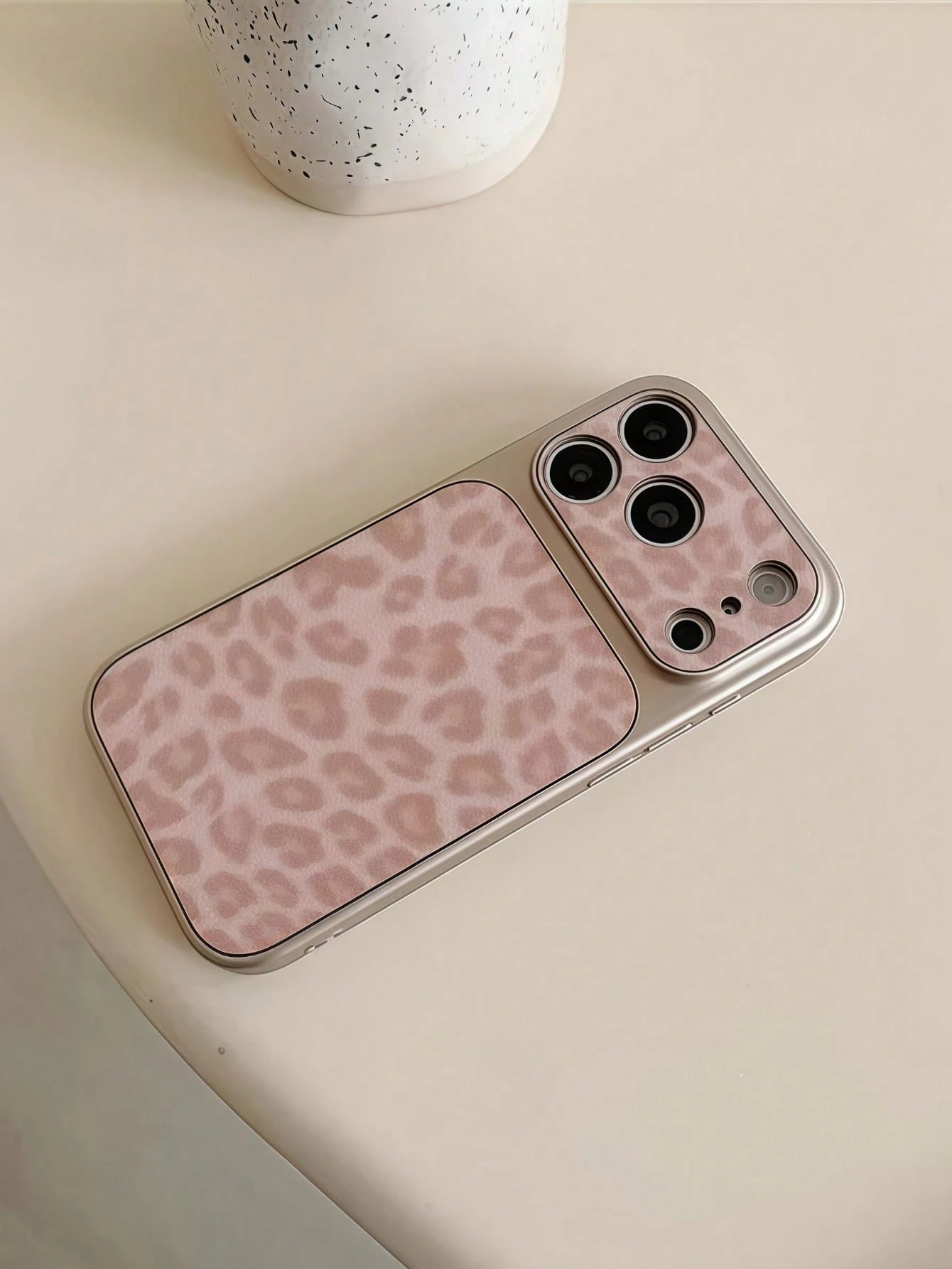 1pc Fashion Leopard Print Spray Painted TPU Full Coverage Phone Case Compatible With Apple 17 Pro Max/16 Pro Max/15 Pro Max/14 Pro Max/13 Pro Max/12 Pro Max/11 Pro Max/Galaxy S26 S25 S24 Ultra S24 Plu
