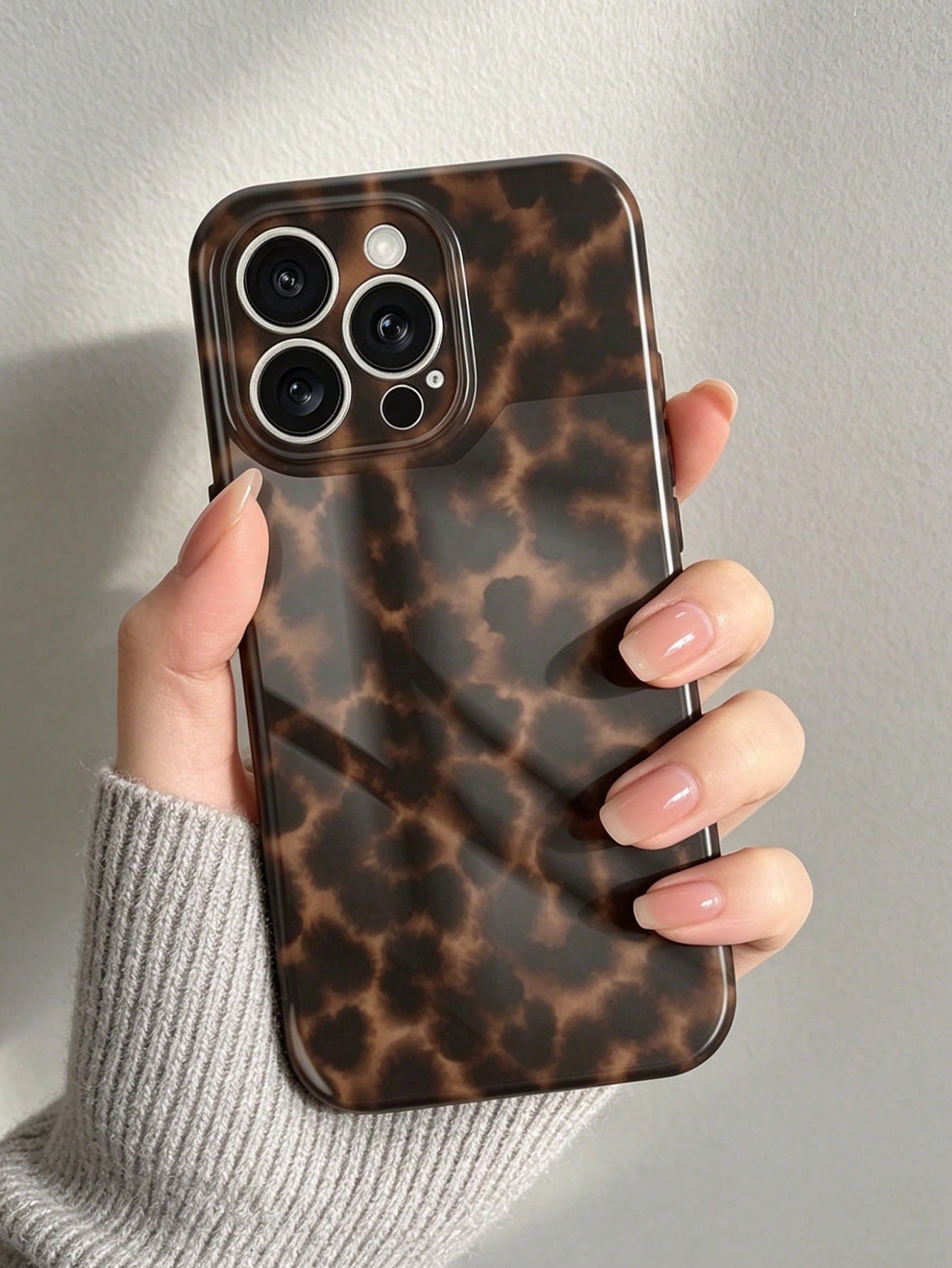 1pc Fashionable Novel 2-In-1 Phone Case, Glossy Leopard Print Design, Full Coverage Hard Shell Design. Compatible With IPhone 17 Pro Max/17 Pro/17e/16e/16 Pro Max/15 Pro Max/14 Pro Max/13 Pro/12/11/XR