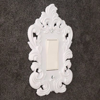 1pc French White Carved Outlet Decorative Frame, Vintage Hollow Floral Pattern Wall Control Panel Cover, Luxury Wall Outlet Decorative Sticker, Suitable For Home Switch Board Decoration