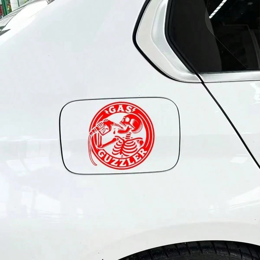 1pc Funny Retro Skull Drinking Oil Halloween Car Gas Tank Cap Sticker GAS GUZZLER Personalized American Motorcycle Sticker For Car Truck Van Fuel Tank Decoration Vinyl Waterproof Sun-Proof
