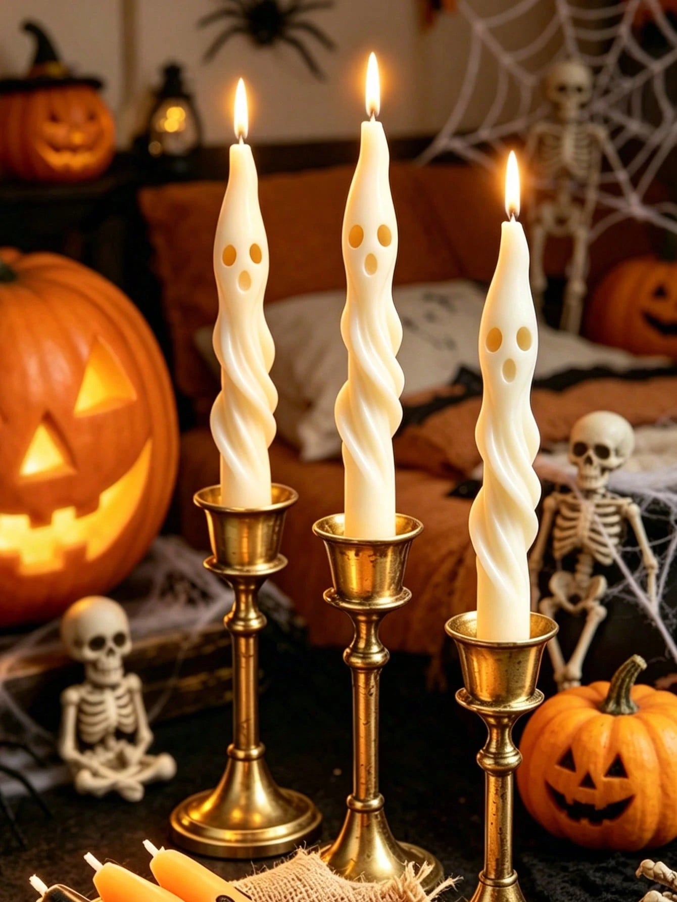 1pc Halloween Theme Long Ghost Scented Candle, Creative Mummy Design Candle, Halloween Holiday Decoration Atmosphere Prop Candle, Trick Or Treat Gift Candle