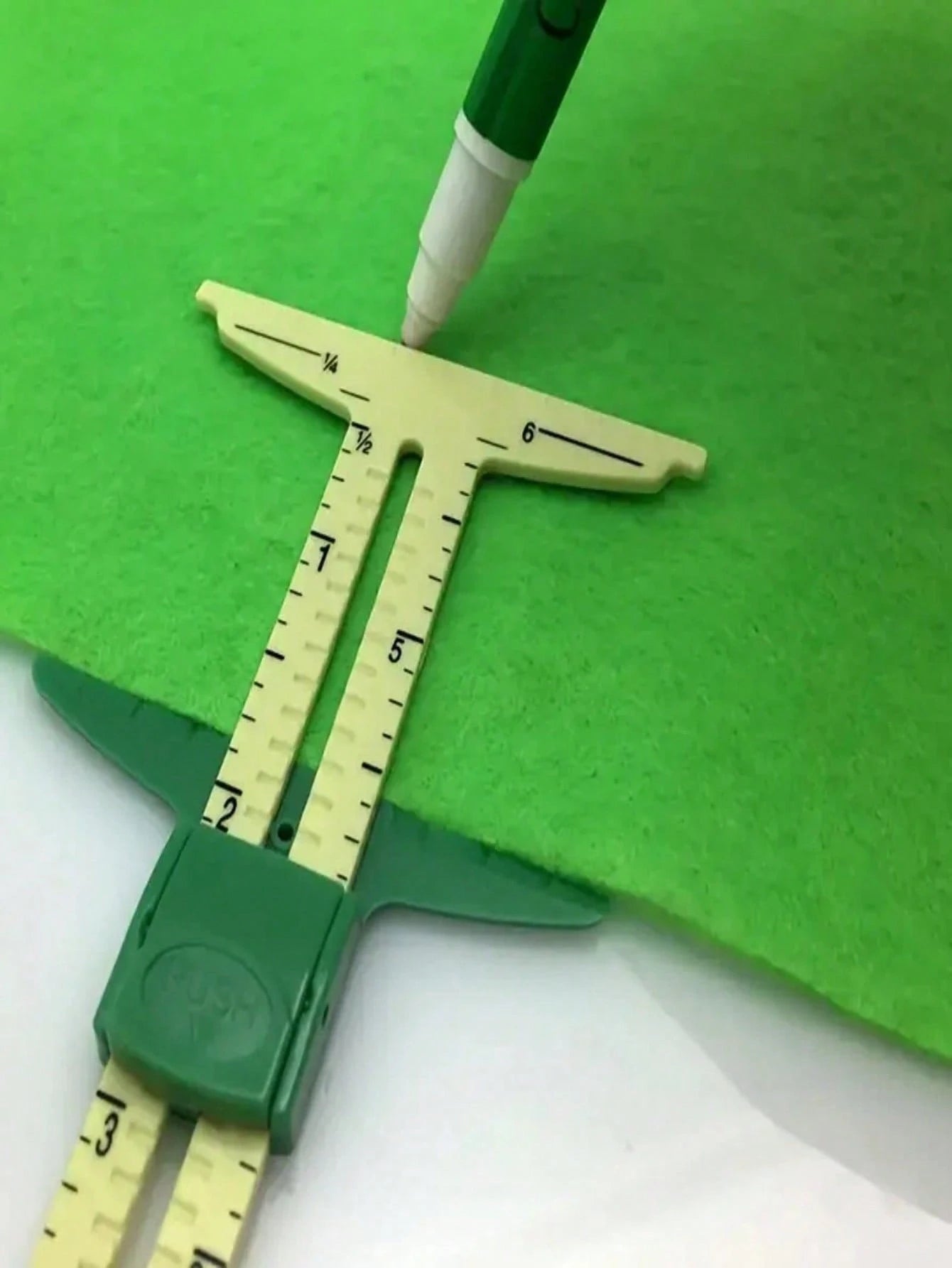 1pc High-Quality 5-In-1 Sliding Ruler, Professional Sewing Measurement Tool, Made Of Durable Plastic Material, High Precision. Combines Multiple Measurement Functions Into One, Easily Handles Sewing A