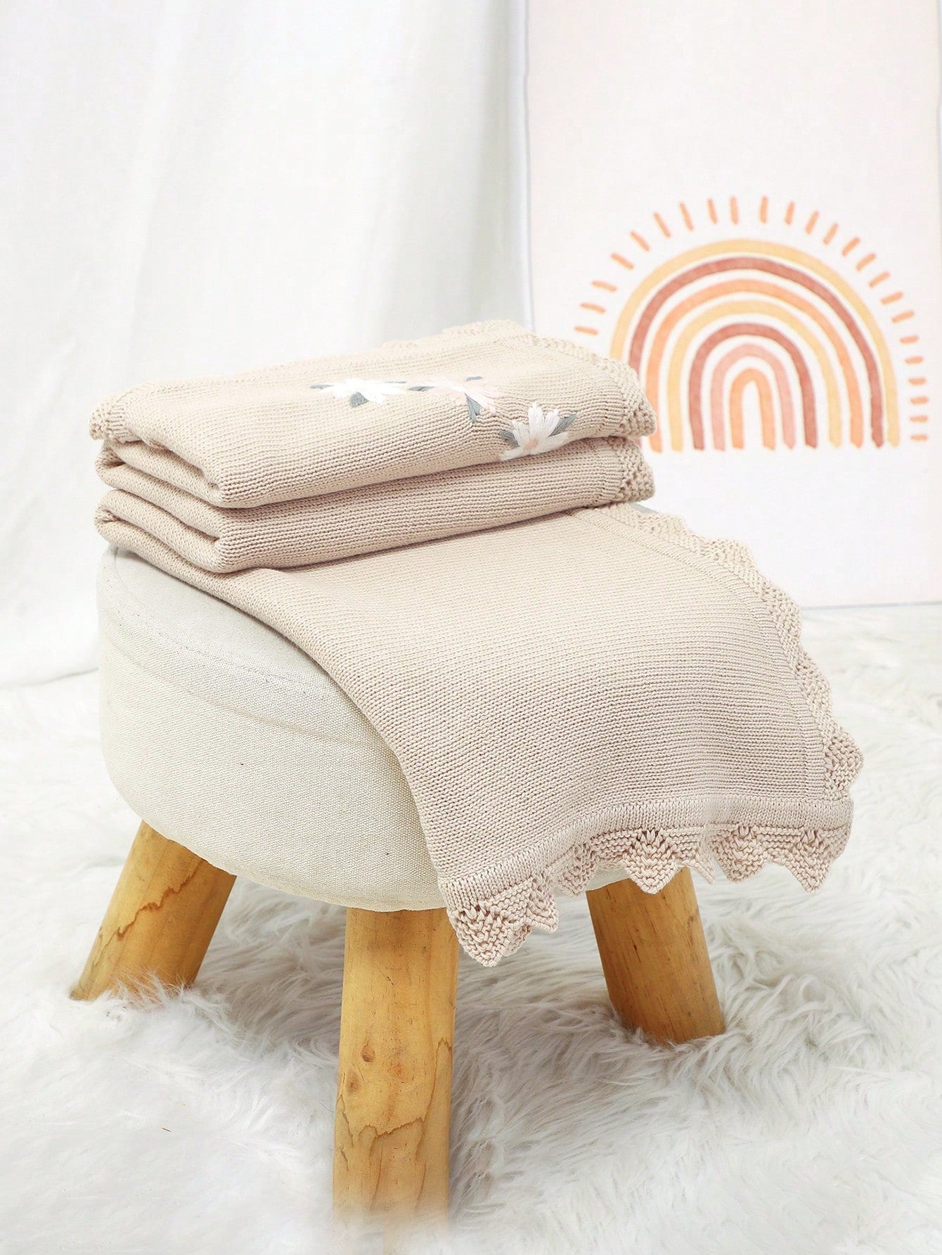 1pc Knitted Baby Blanket, Floral Embroidery & Wavy Hem, Soft Minimalist Style, Suitable For Stroller, All Seasons, Valentine's Day Gift
