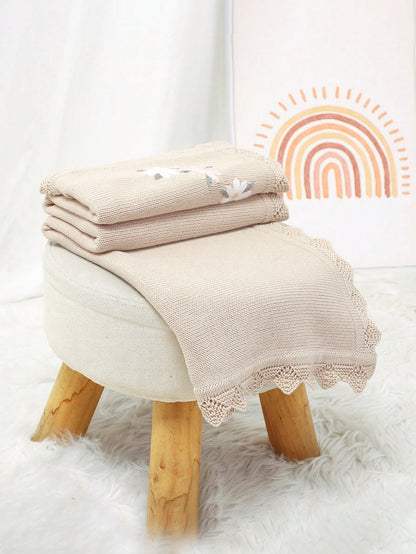1pc Knitted Baby Blanket, Floral Embroidery & Wavy Hem, Soft Minimalist Style, Suitable For Stroller, All Seasons, Valentine's Day Gift