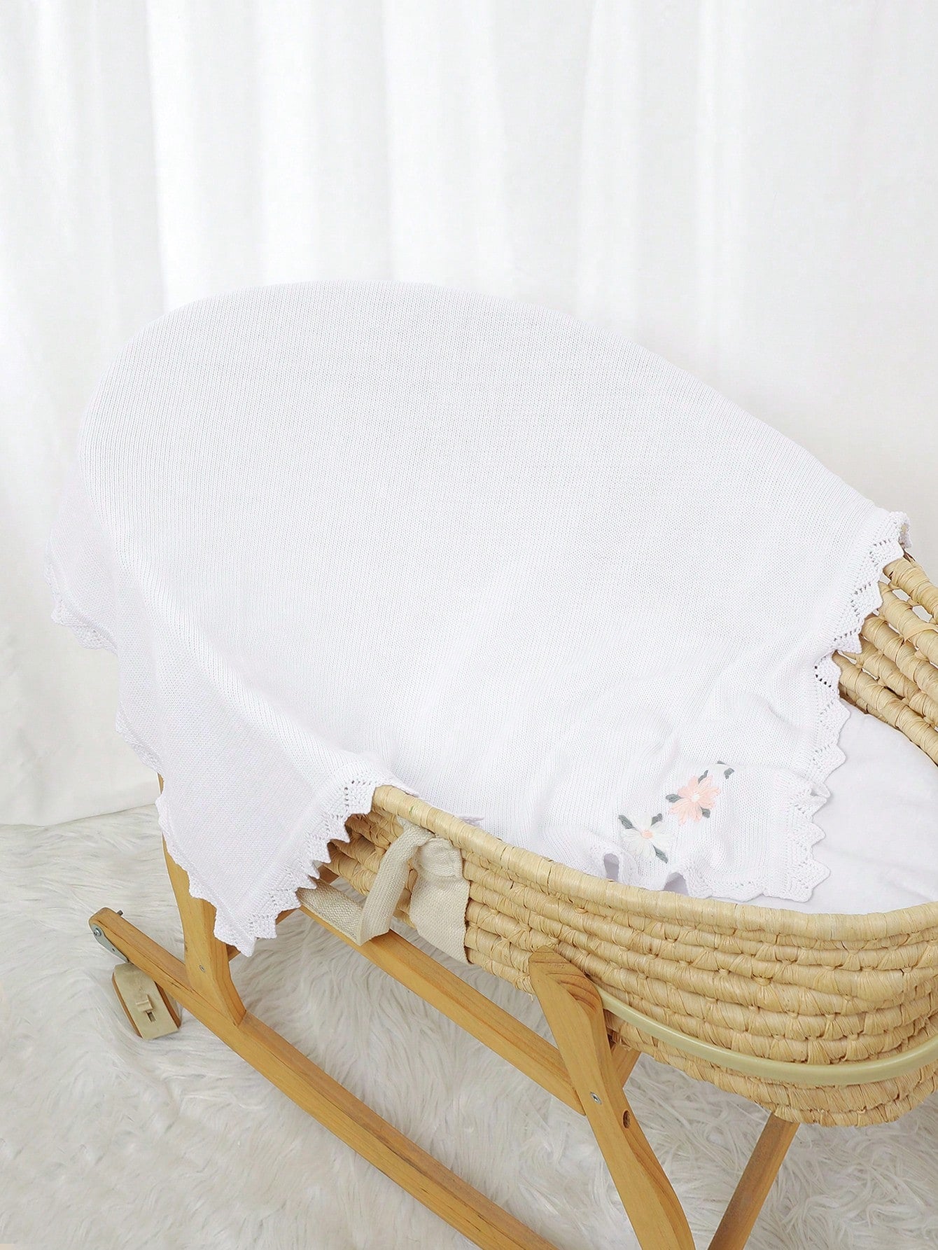 1pc Knitted Baby Blanket, Floral Embroidery & Wavy Hem, Soft Minimalist Style, Suitable For Stroller, All Seasons, Valentine's Day Gift