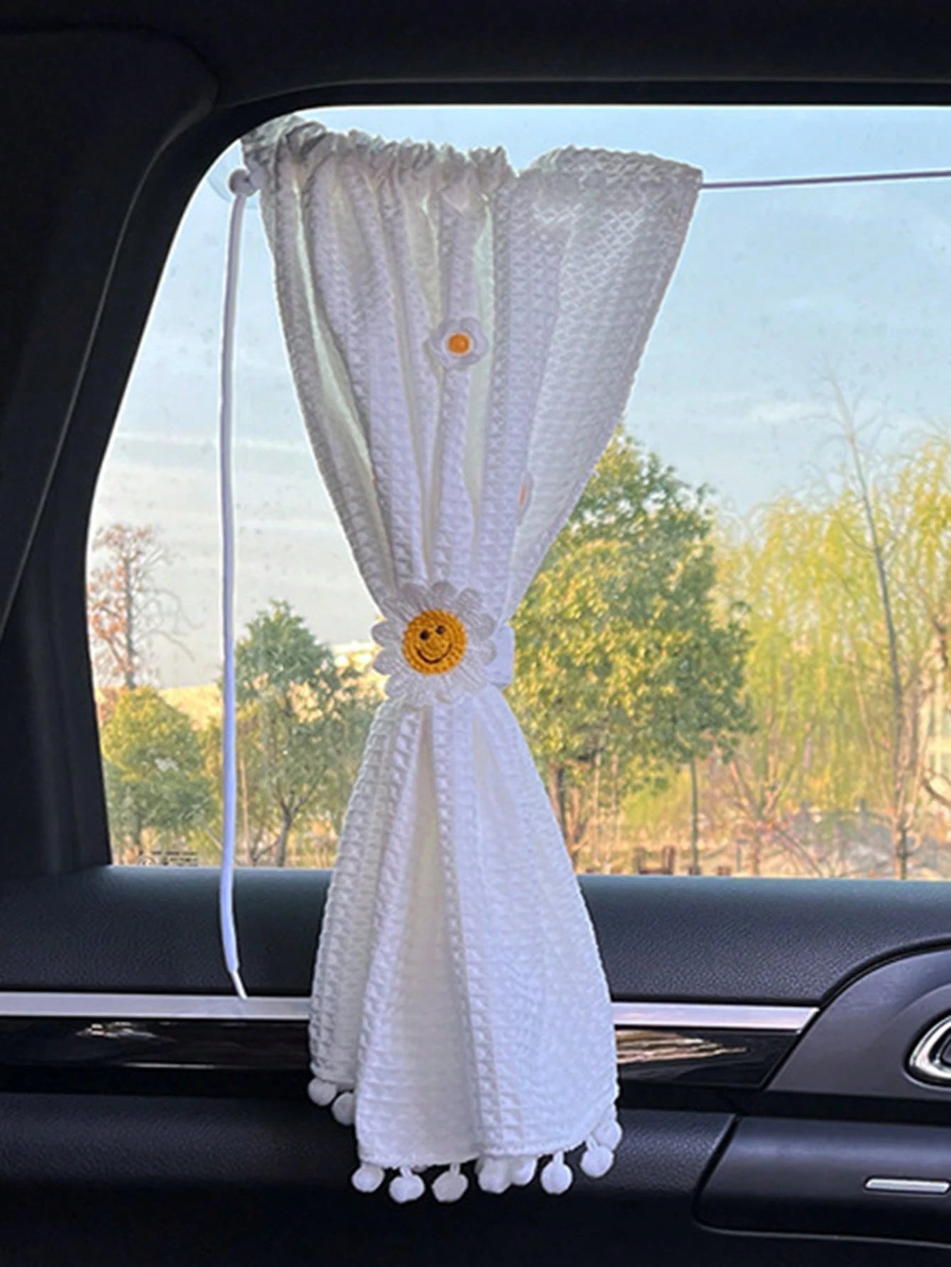 1pc Little Fresh Car Sunshade Waffler Car Sunshade Curtains Cute Sunscreen And Thermal Insulation Car Sunshades