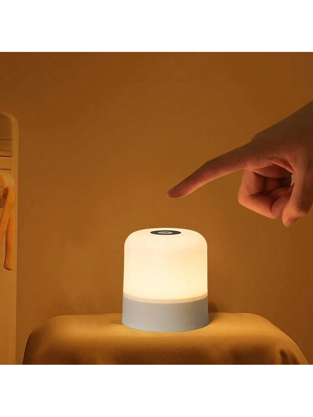 1pc Mini Bedside Night Light, Dimmable, Remote Control, 3 Colors, Suitable For Home Bedroom, Children And Adults, Breastfeeding, Sleep Aid, USB Rechargeable, Soft Eye Care