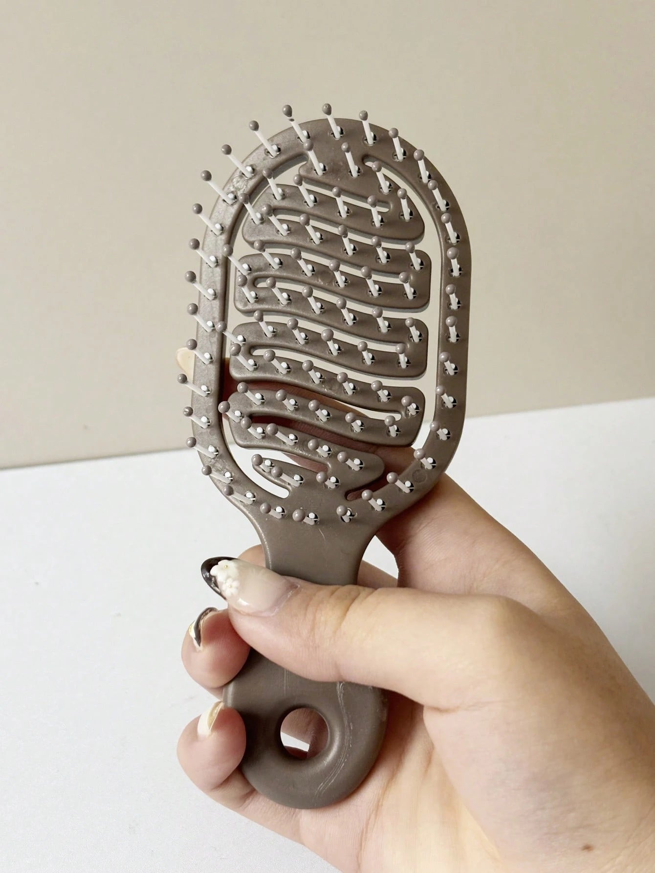 1pc Mini Size Brown Hollow Design Comb, Wet & Dry Portable Comb, Essential Summer Travel Item For Women (With Hole At Bottom For DIY Decoration)