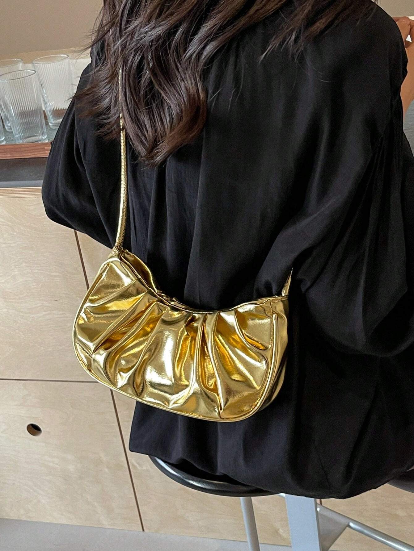 1pc Mini Solid Color Glossy PU Leather Cloud-Shaped Ruched Bag, Fashionable & Elegant Crescent Moon Shoulder Bag For Women