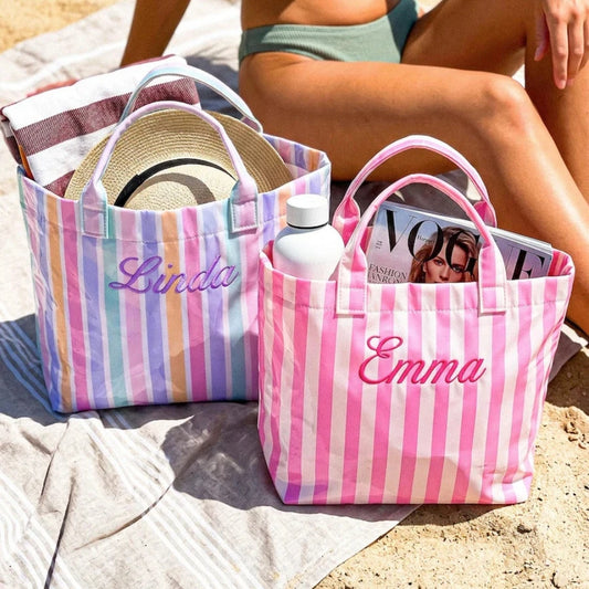 1pc Personalized Transparent Striped Beach Tote Bag, PVC Waterproof Large Capacity, Name Letter Print, Bridesmaid Gift Bag, Travel Storage Bag