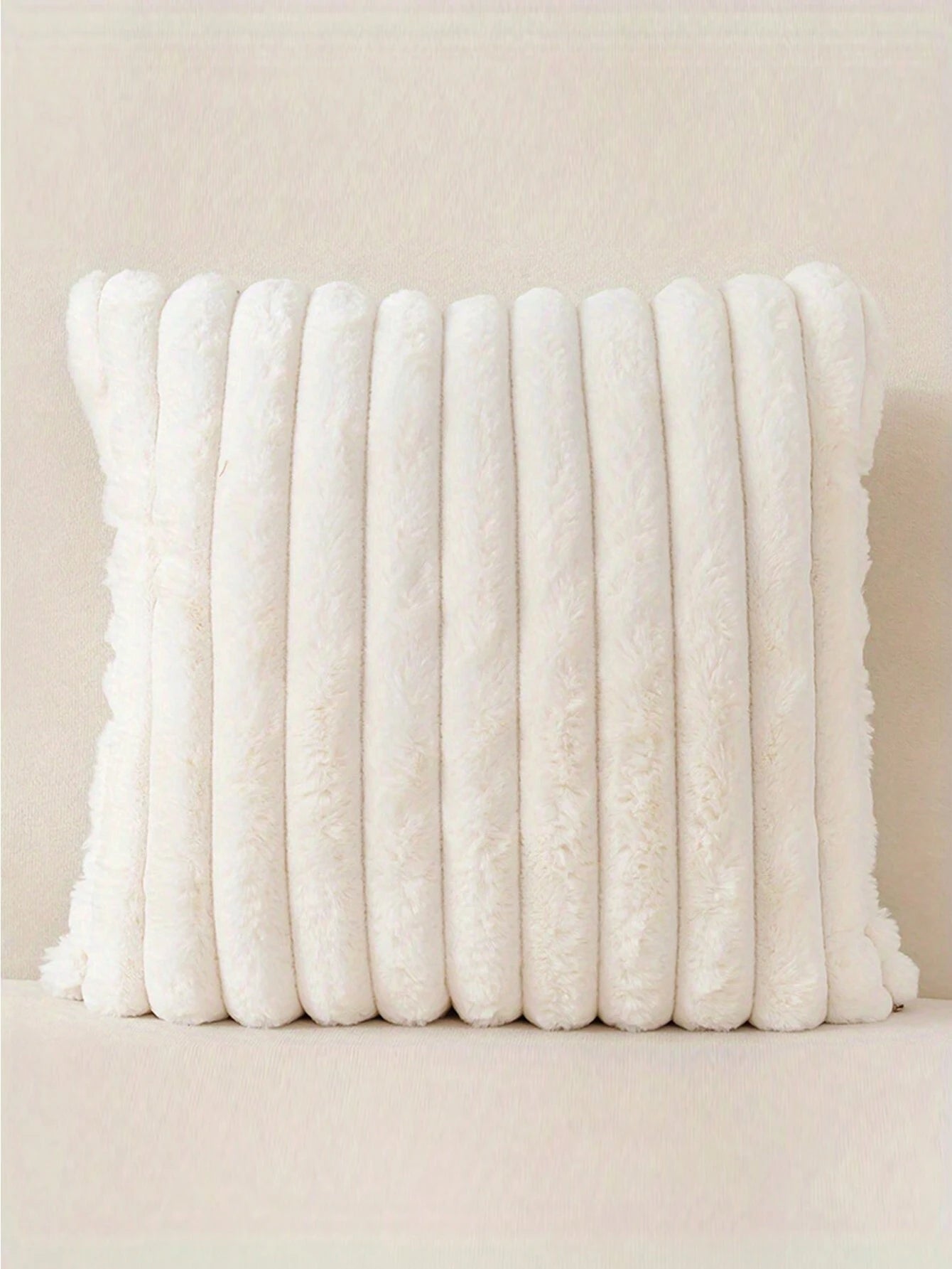 1pc Pure White Striped Luxury Rabbit Plush Pillow Cover, Creative Home Textile Decorative Throw Pillow Case. Exquisite, Breathable, Soft And Comfortable, Suitable For Wedding, Birthday Party, Sofa, Ch