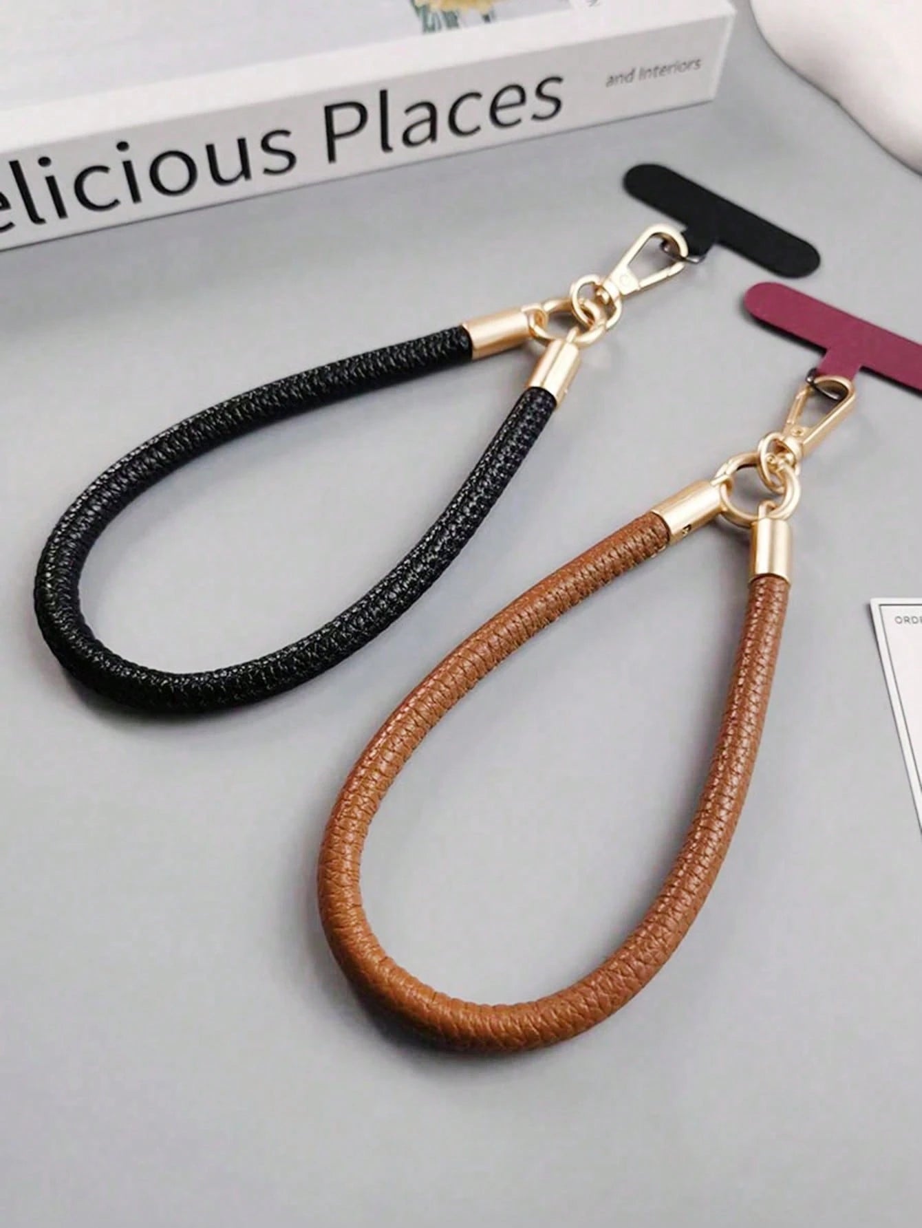 1PC Short Litchi Texture Phone Lanyard With Metal Buckle, Luxury Brand Litchi Texture Wrist Strap, High-End Minimalist Solid Color Anti-Lost Short Rope, Elegant Lady Style Strap Pendant Card Holder Pa