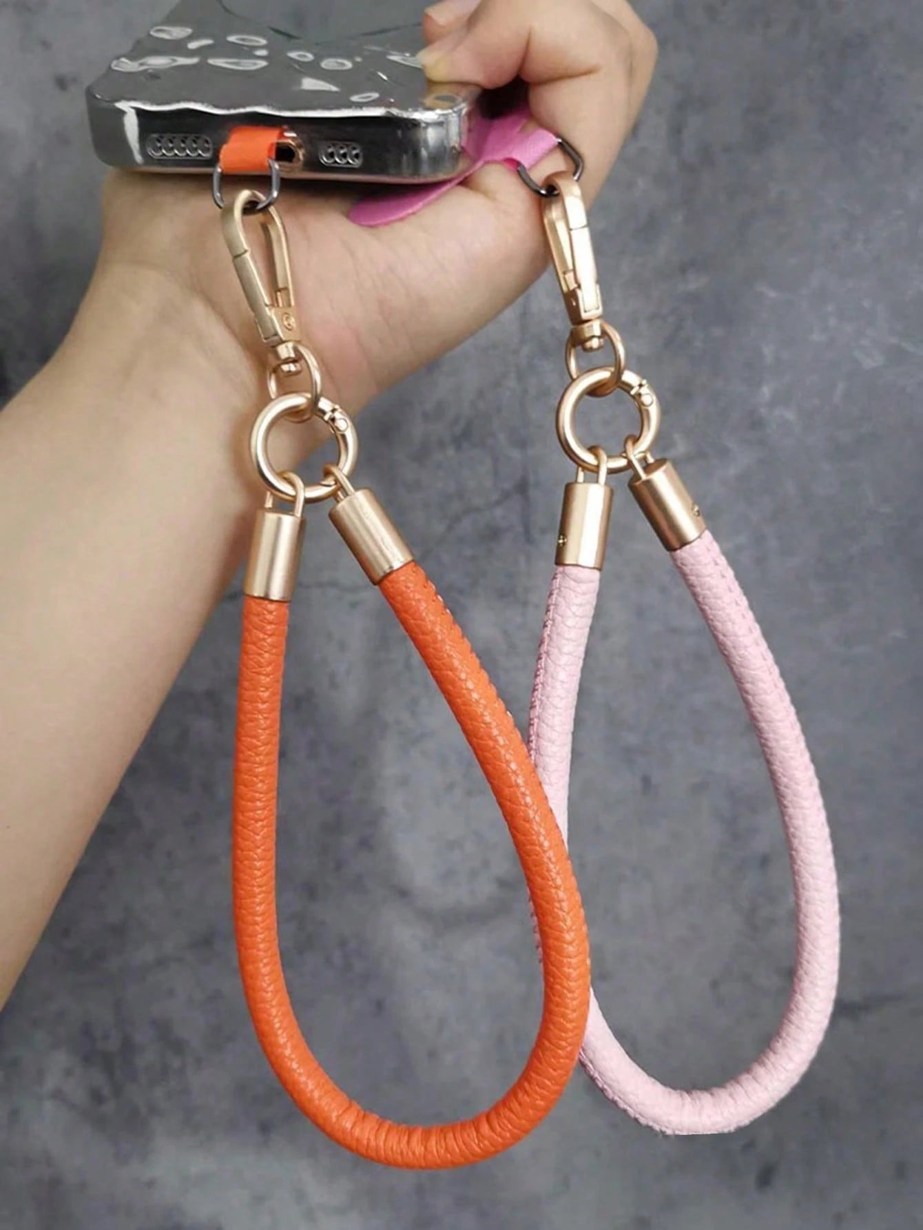 1PC Short Litchi Texture Phone Lanyard With Metal Buckle, Luxury Brand Litchi Texture Wrist Strap, High-End Minimalist Solid Color Anti-Lost Short Rope, Elegant Lady Style Strap Pendant Card Holder Pa