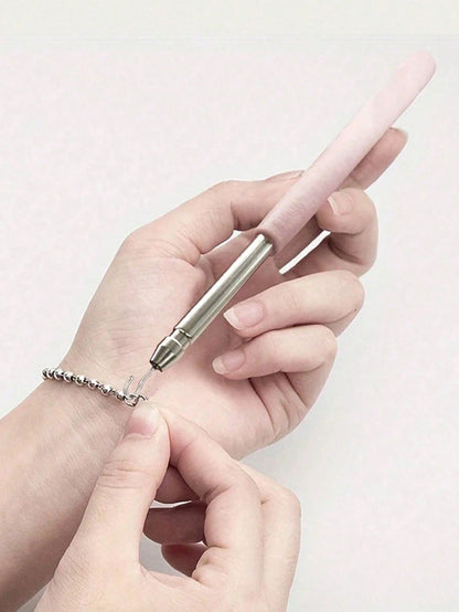 1Pc Stainless Steel Bracelet Fastener Helper, Jewelry Helper Bracelet Clasp Helper, Portable Bracelet Tool Jewelry And Hooking Equipment Bracelet Attachment Tool, Adjustable Bracelet Fastener- Easy-T