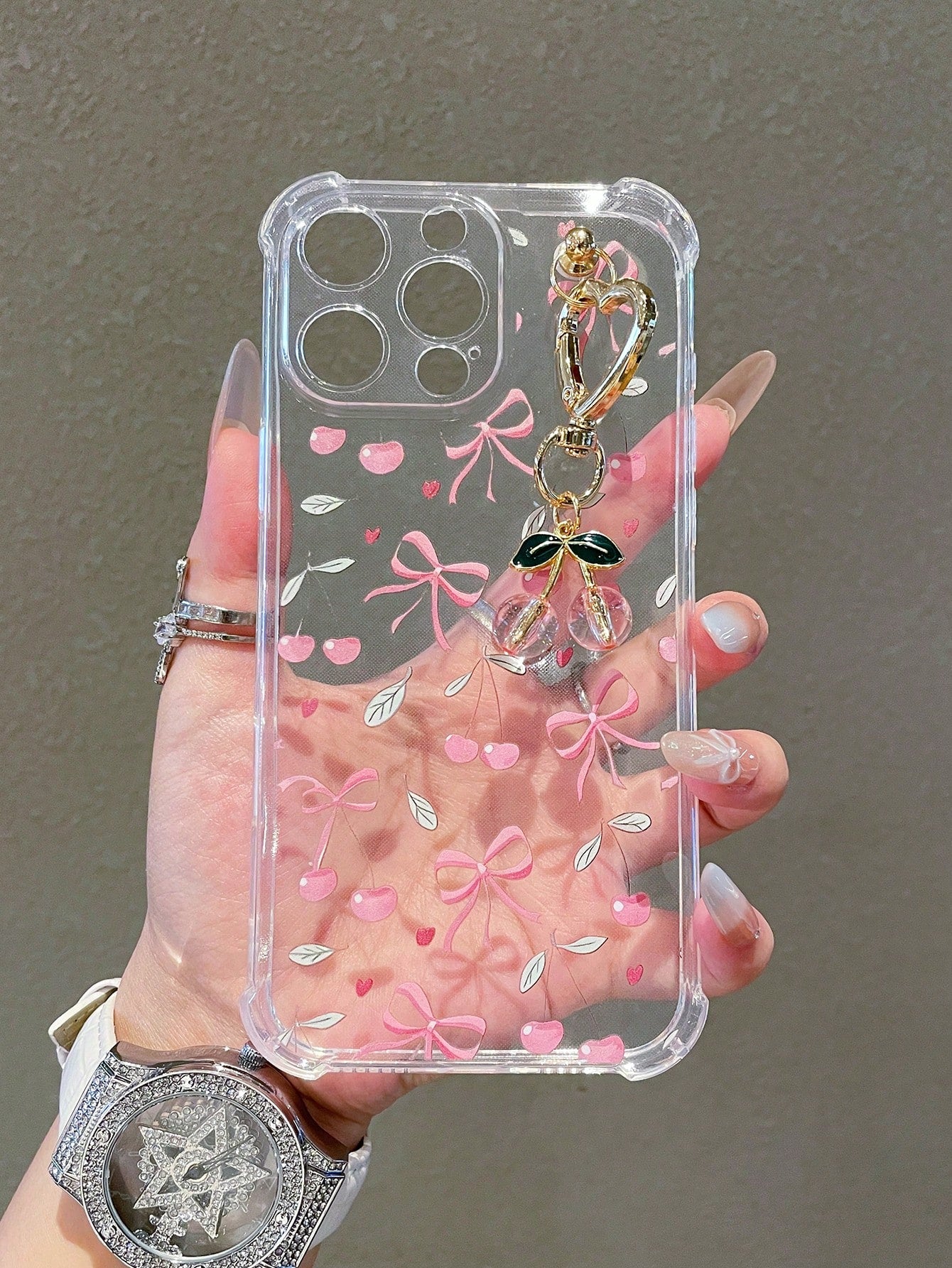 1pc Transparent Solid Color Phone Case With Camera Protection And Cute Cartoon Cherry Pattern, With Cherry Pendant Charm, Compatible With Iphone18/18Pro/17Promax/17/17Air/17pro/17promax/16/16Pro/16plu