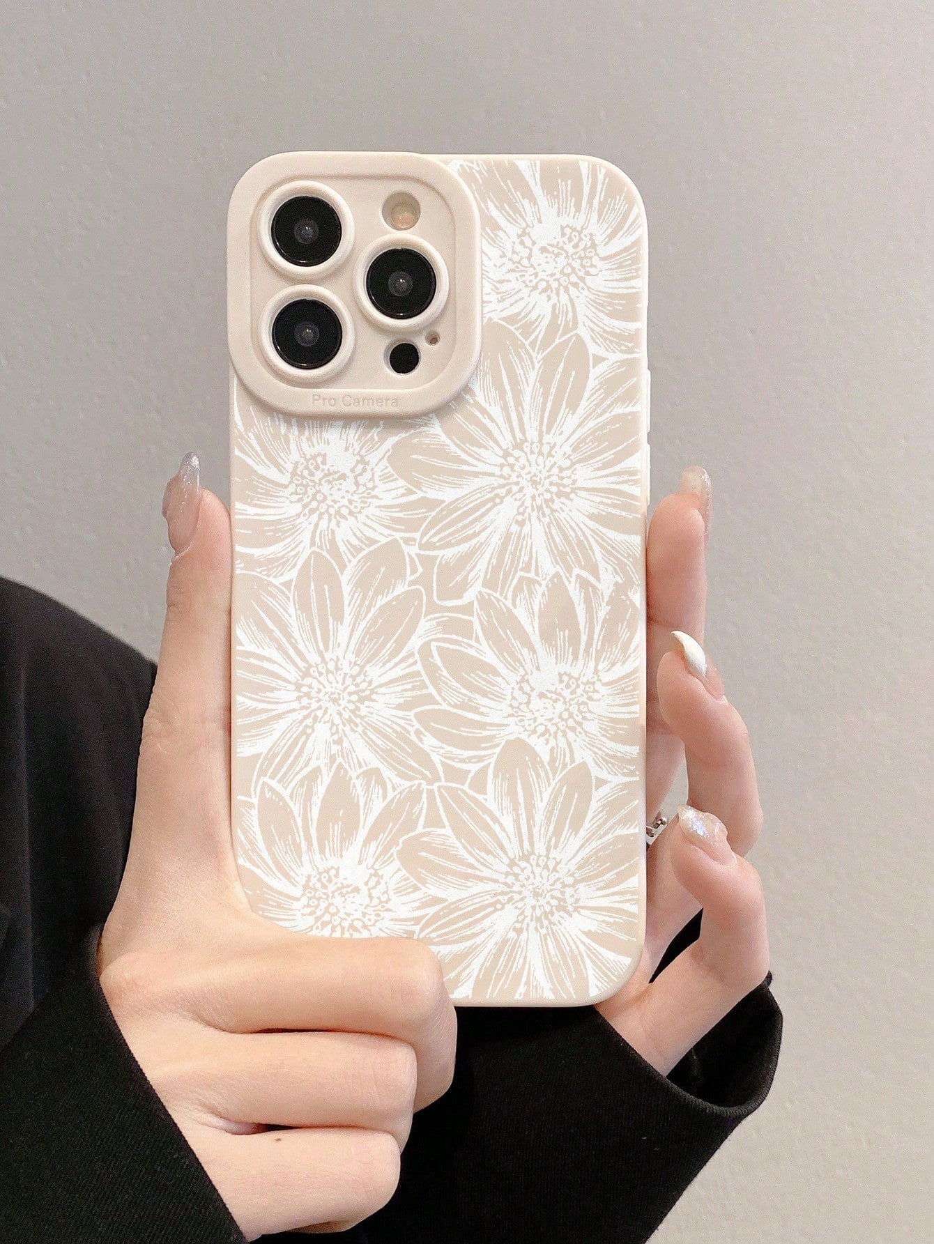 1pc White Floral Elements Fashion Shock-Proof Anti-Scratch Phone Case, Compatible With IPhone 16/11/16Pro/16Plus/16ProMax/16E/15ProMax/13/14/12/XS/XR/7G/8P, Galaxy S25/S25Plus/S25Ultra/A16/A36/A26/A56