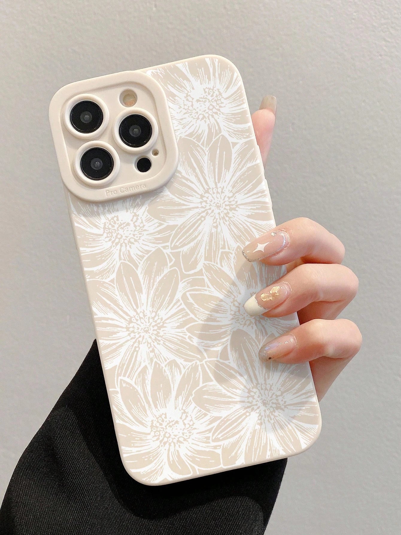 1pc White Floral Elements Fashion Shock-Proof Anti-Scratch Phone Case, Compatible With IPhone 16/11/16Pro/16Plus/16ProMax/16E/15ProMax/13/14/12/XS/XR/7G/8P, Galaxy S25/S25Plus/S25Ultra/A16/A36/A26/A56