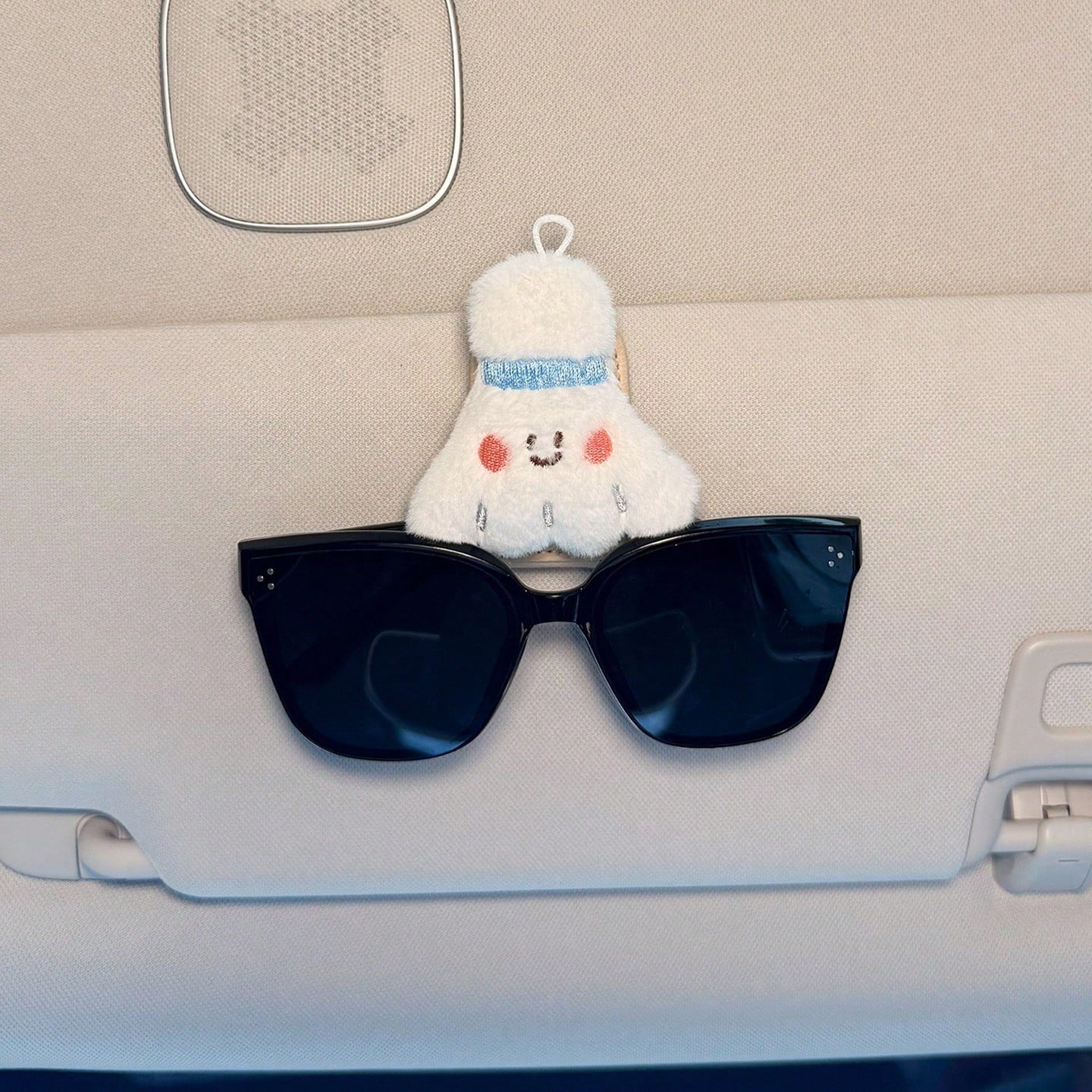2026 New Car Sunglass Holder Clip Magnetic Sun Visor Glasses Organizer Case Storage Rack For Women Auto Eyewear Accessories