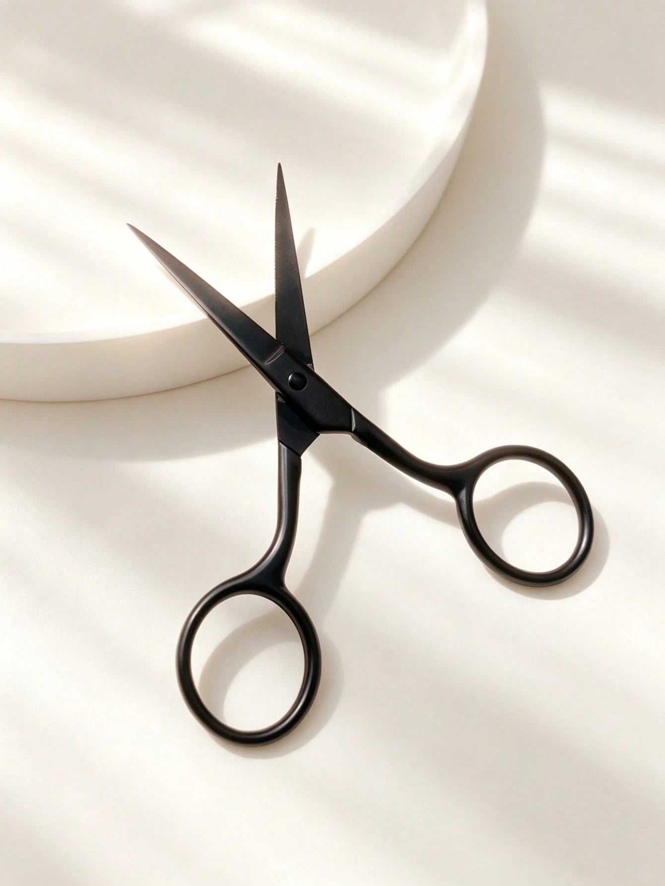 2pcs/1pc Black Sharp Beauty Scissors, Stainless Steel Pointed Eyebrow Trimming Scissors, Facial Hair, Eyebrow, Nose Hair, Beard Trimming, Mini Portable, Beauty Tool, Travel, Bedroom, Vanity, Gift For