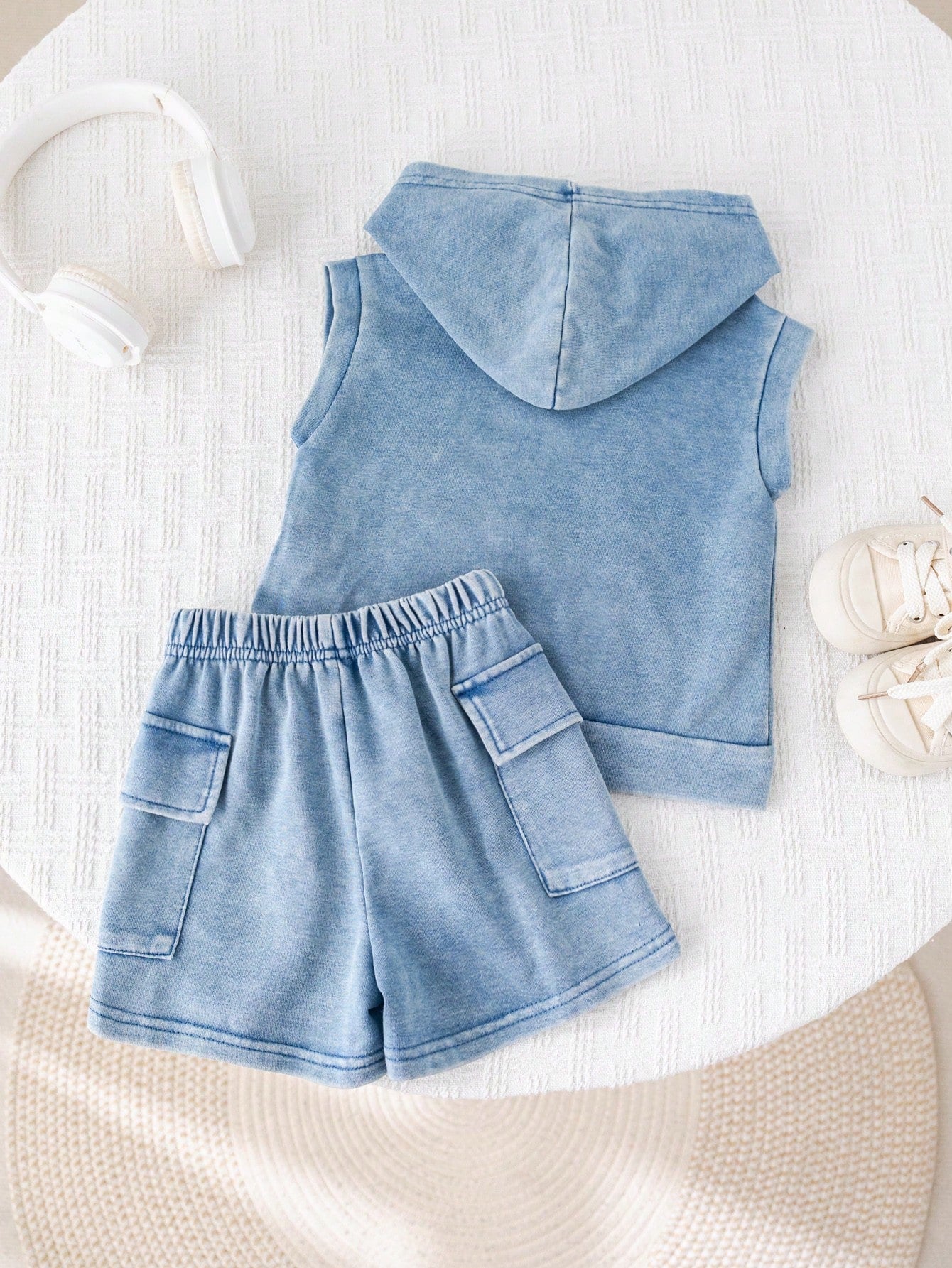 2pcs Baby Boy Summer Casual Hooded Denim Top And Cargo Denim Shorts Knit Denim Set