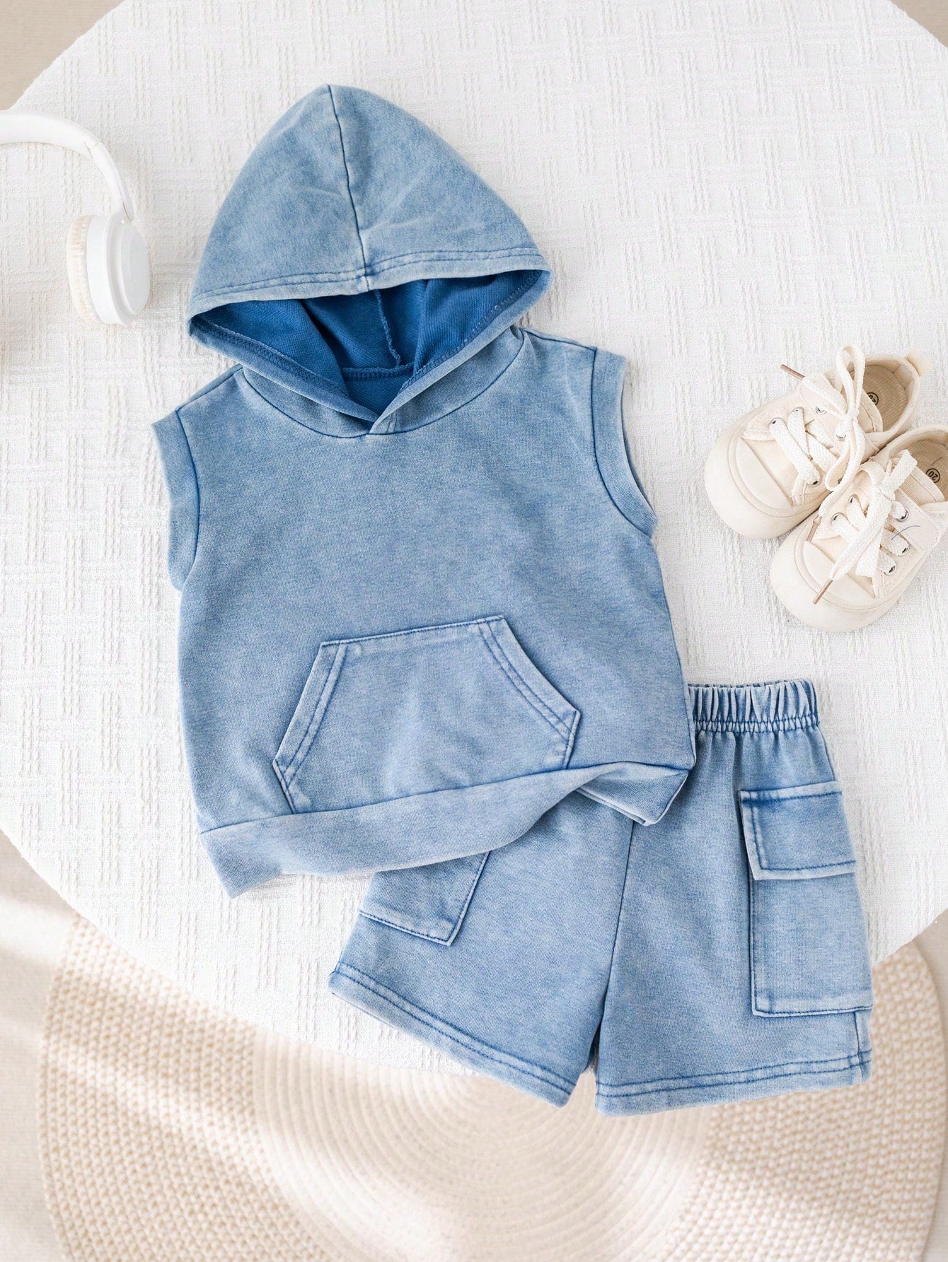 2pcs Baby Boy Summer Casual Hooded Denim Top And Cargo Denim Shorts Knit Denim Set